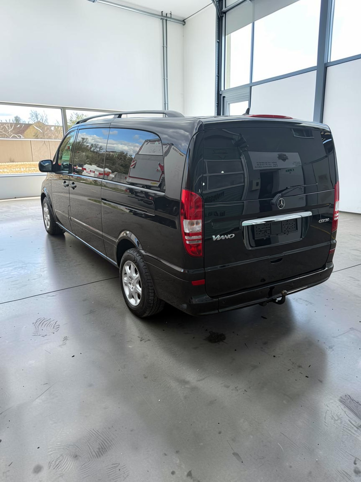 MERCEDES-BENZ Viano 3.0 CDI Blue Efficiency Ambiente EL A-image-3