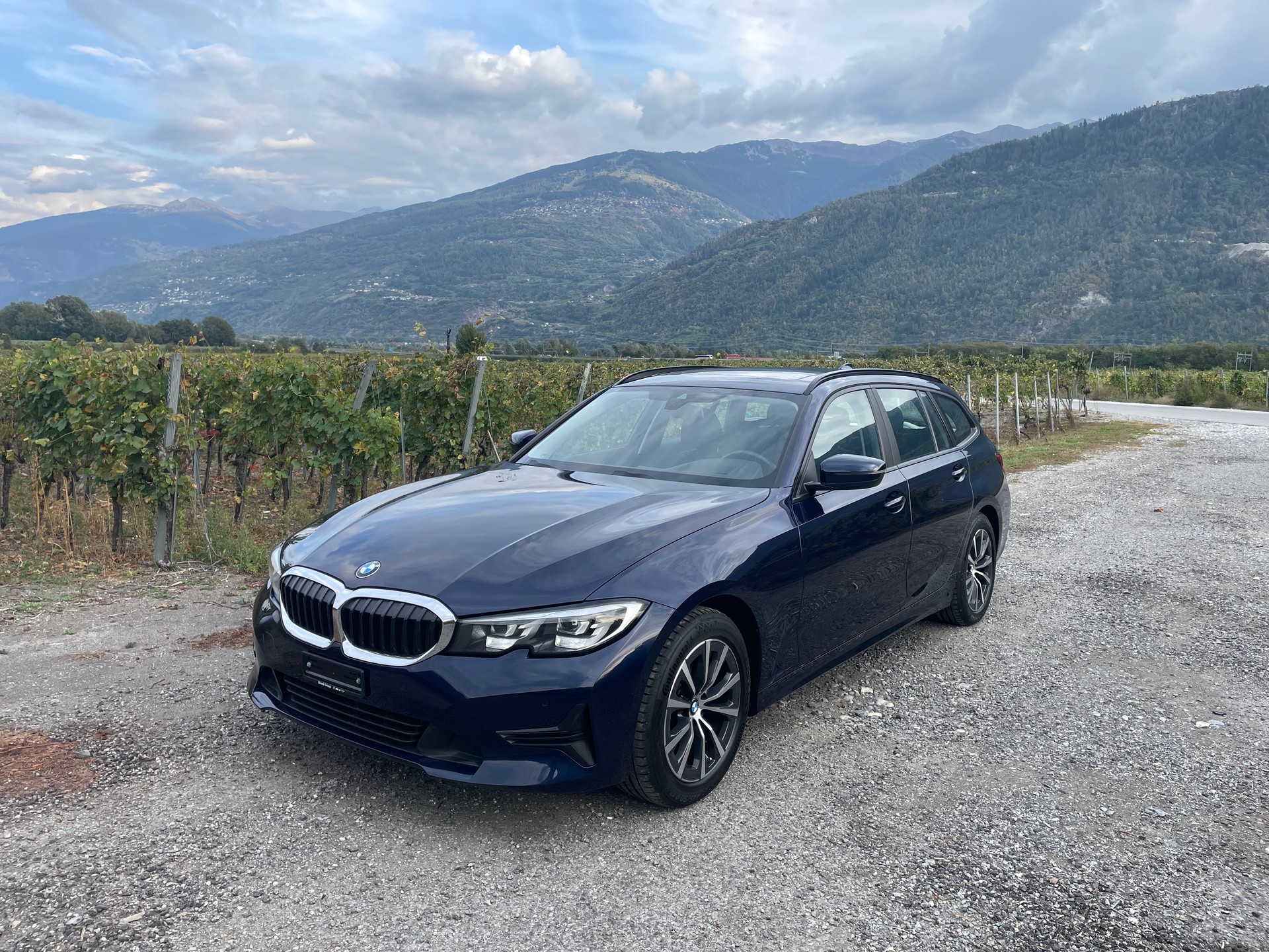 BMW 320d 48V Touring Steptronic-image-0