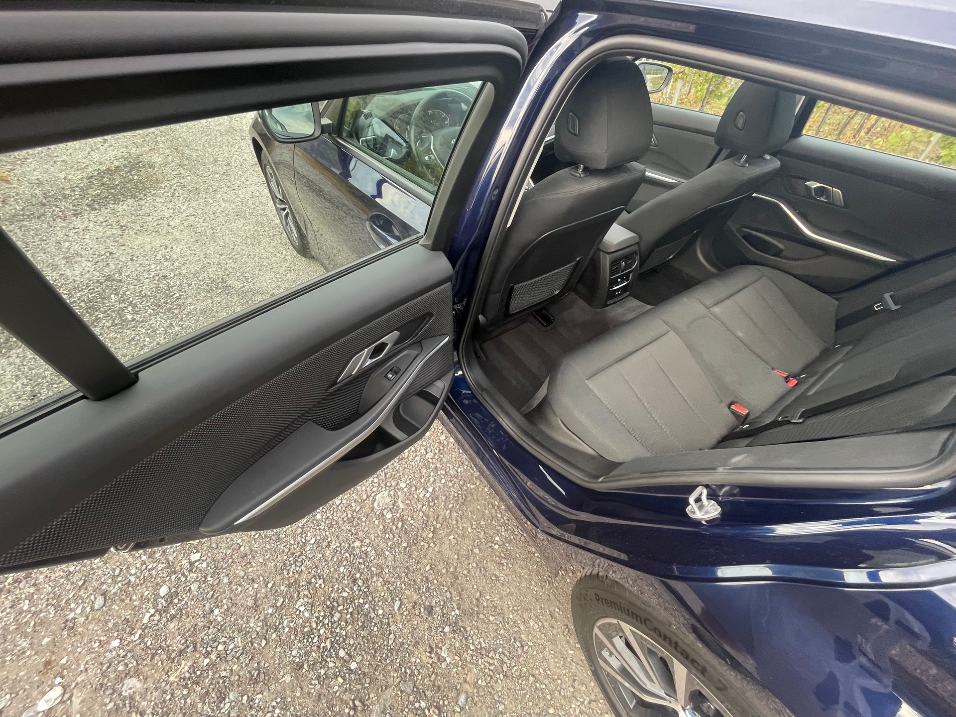 BMW 320d 48V Touring Steptronic-image-11