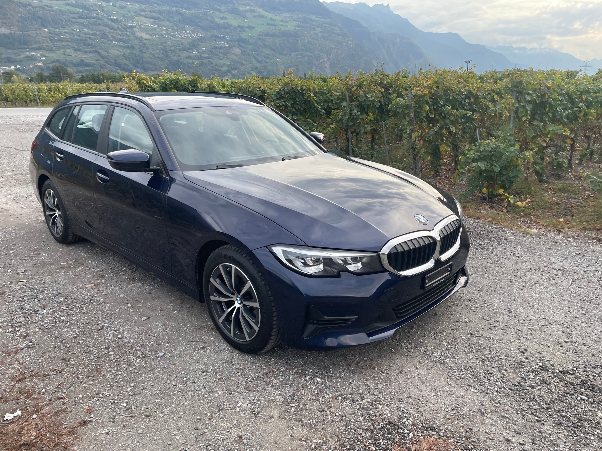 BMW 320d 48V Touring Steptronic-image-2