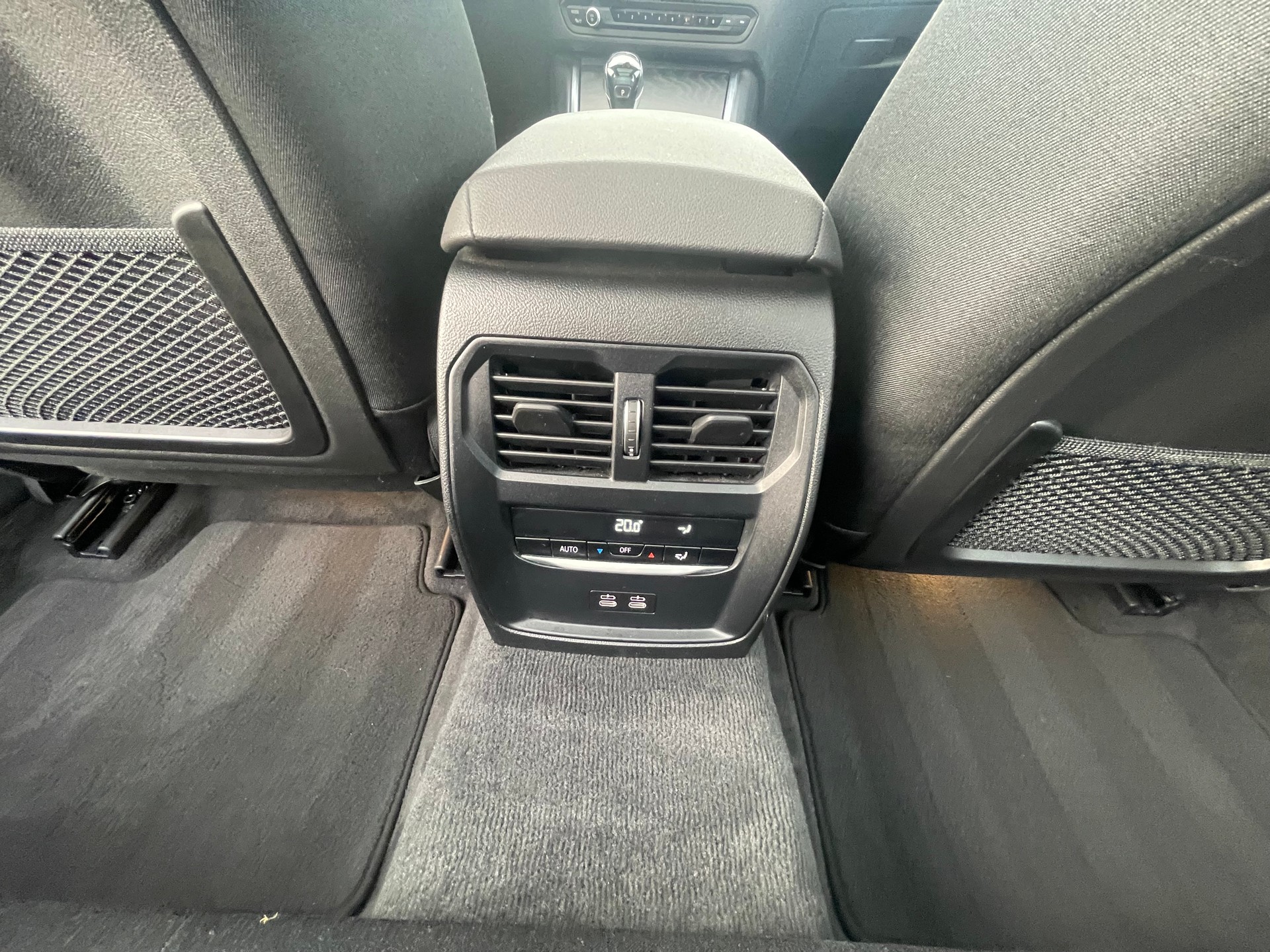 BMW 320d 48V Touring Steptronic-image-7