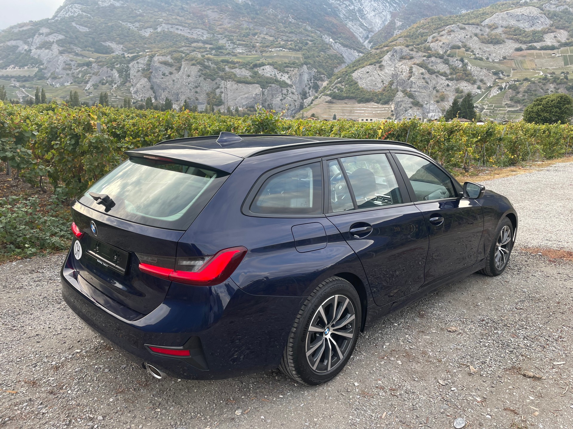 BMW 320d 48V Touring Steptronic-image-3