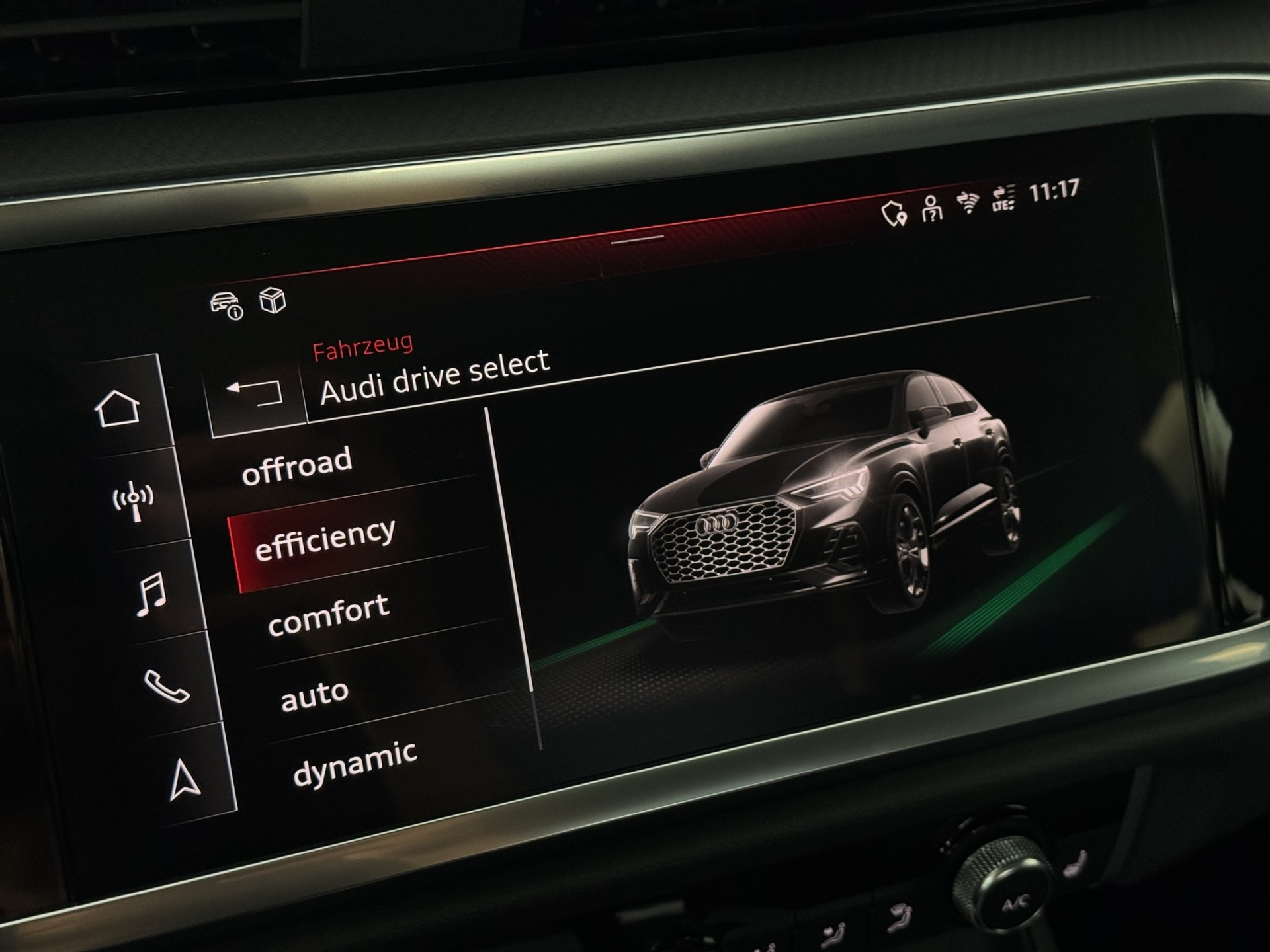 AUDI Q3 Sportback 35 TFSI S line Business S-tronic "AHK-Pano-20" Alu"-image-20