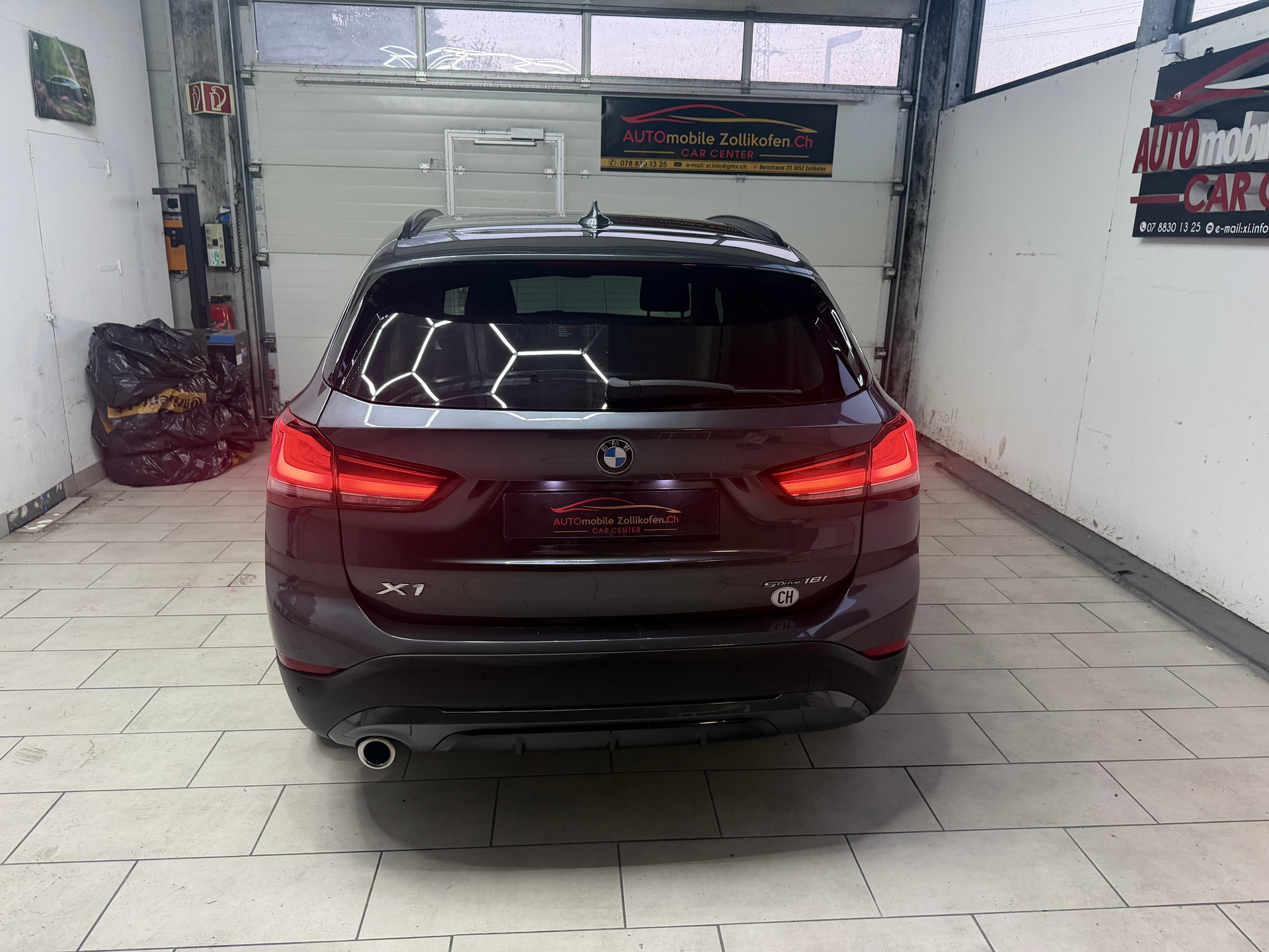 BMW X1 sDrive 18i Steptronic Sport Line DSK-image-5