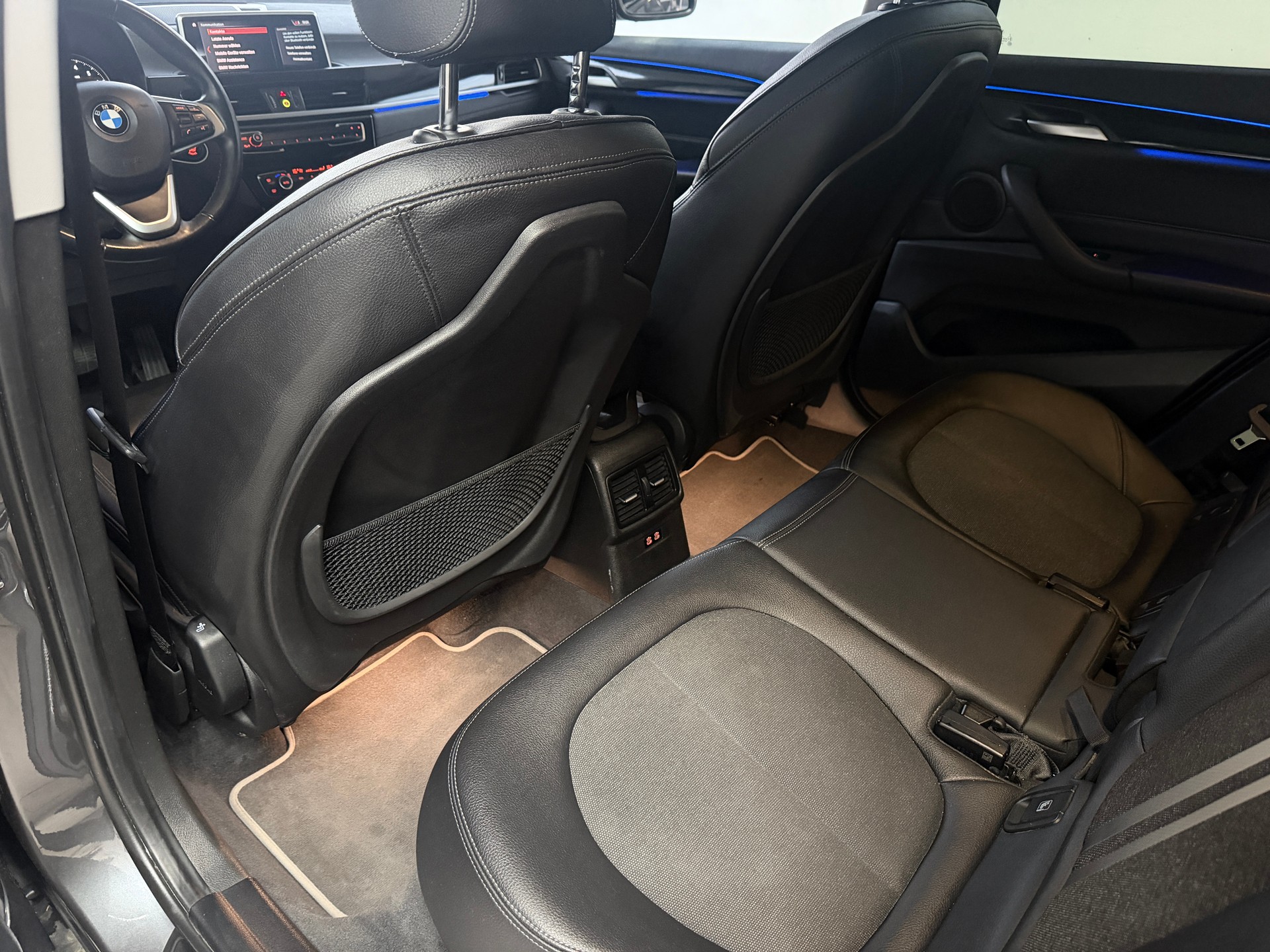 BMW X1 sDrive 18i Steptronic Sport Line DSK-image-4