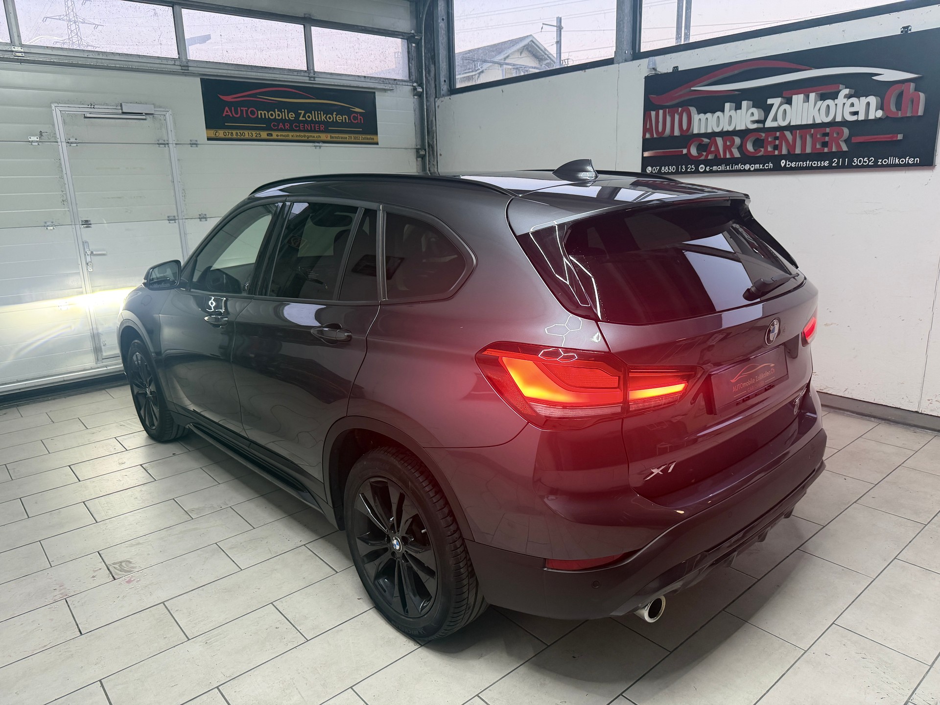 BMW X1 sDrive 18i Steptronic Sport Line DSK-image-9