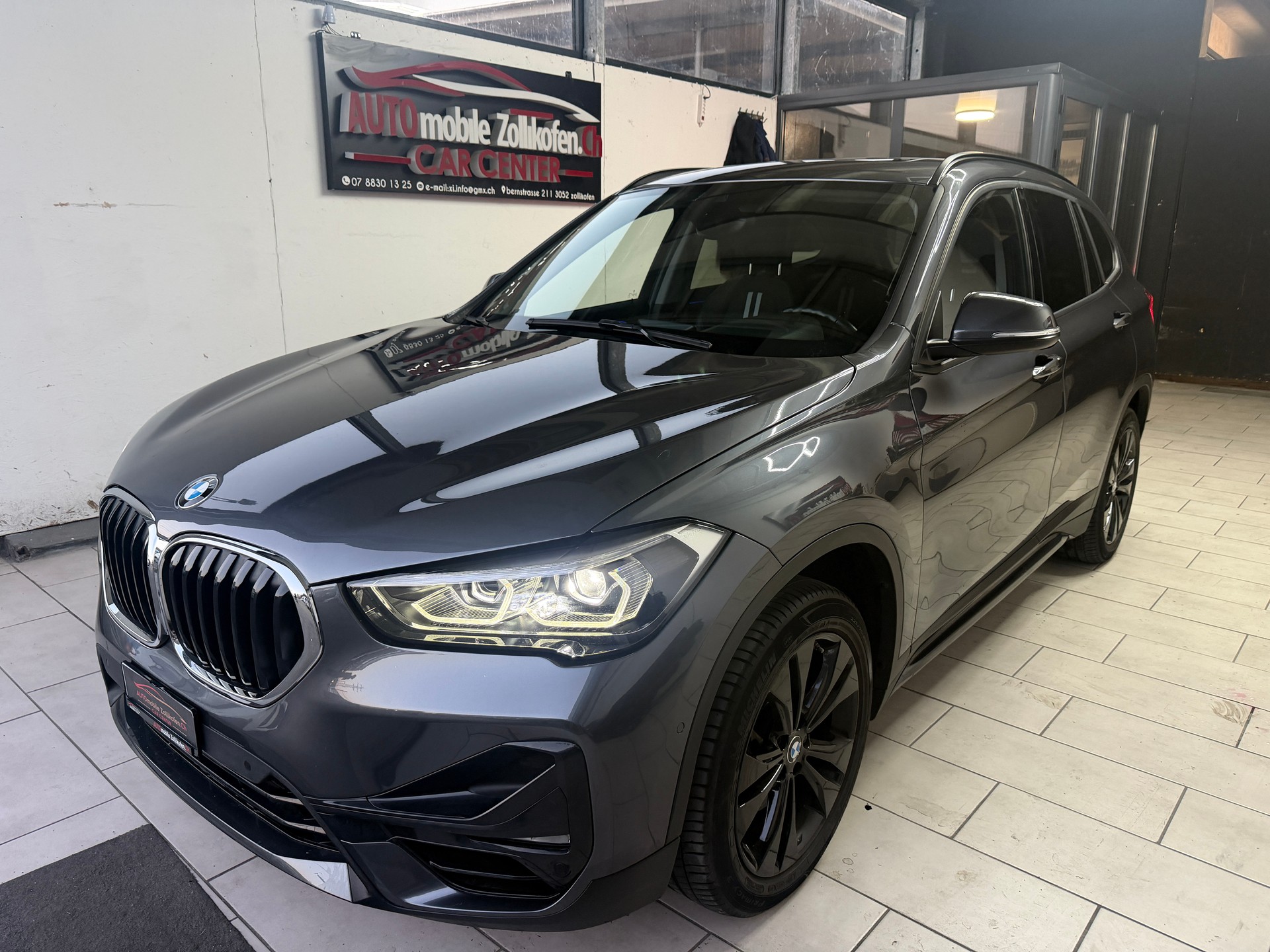 BMW X1 sDrive 18i Steptronic Sport Line DSK-image-0