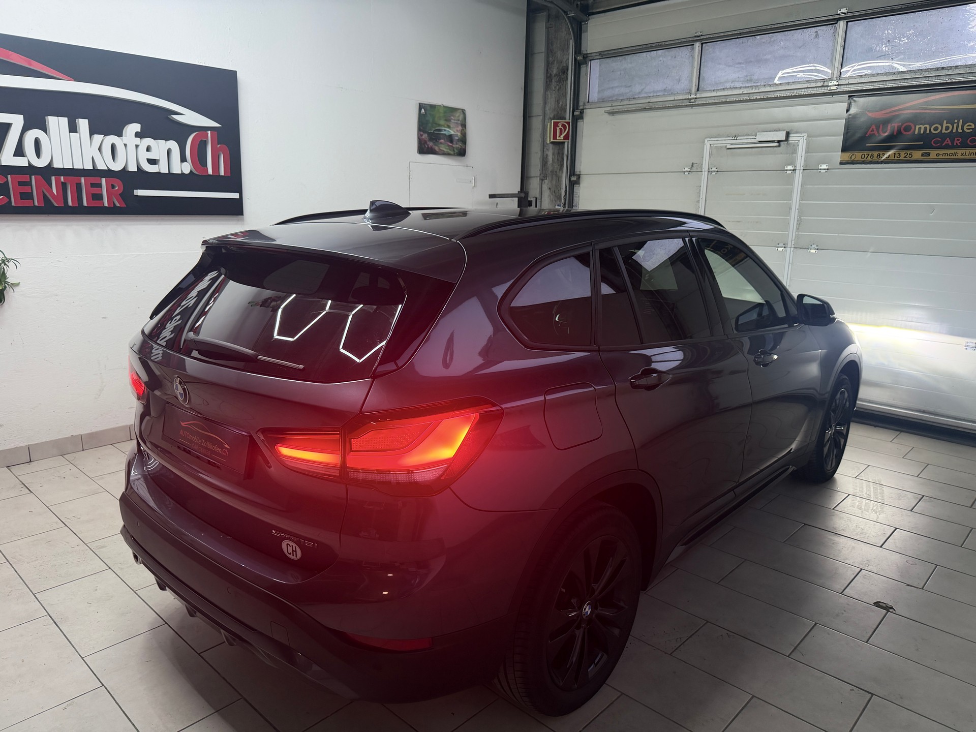 BMW X1 sDrive 18i Steptronic Sport Line DSK-image-6