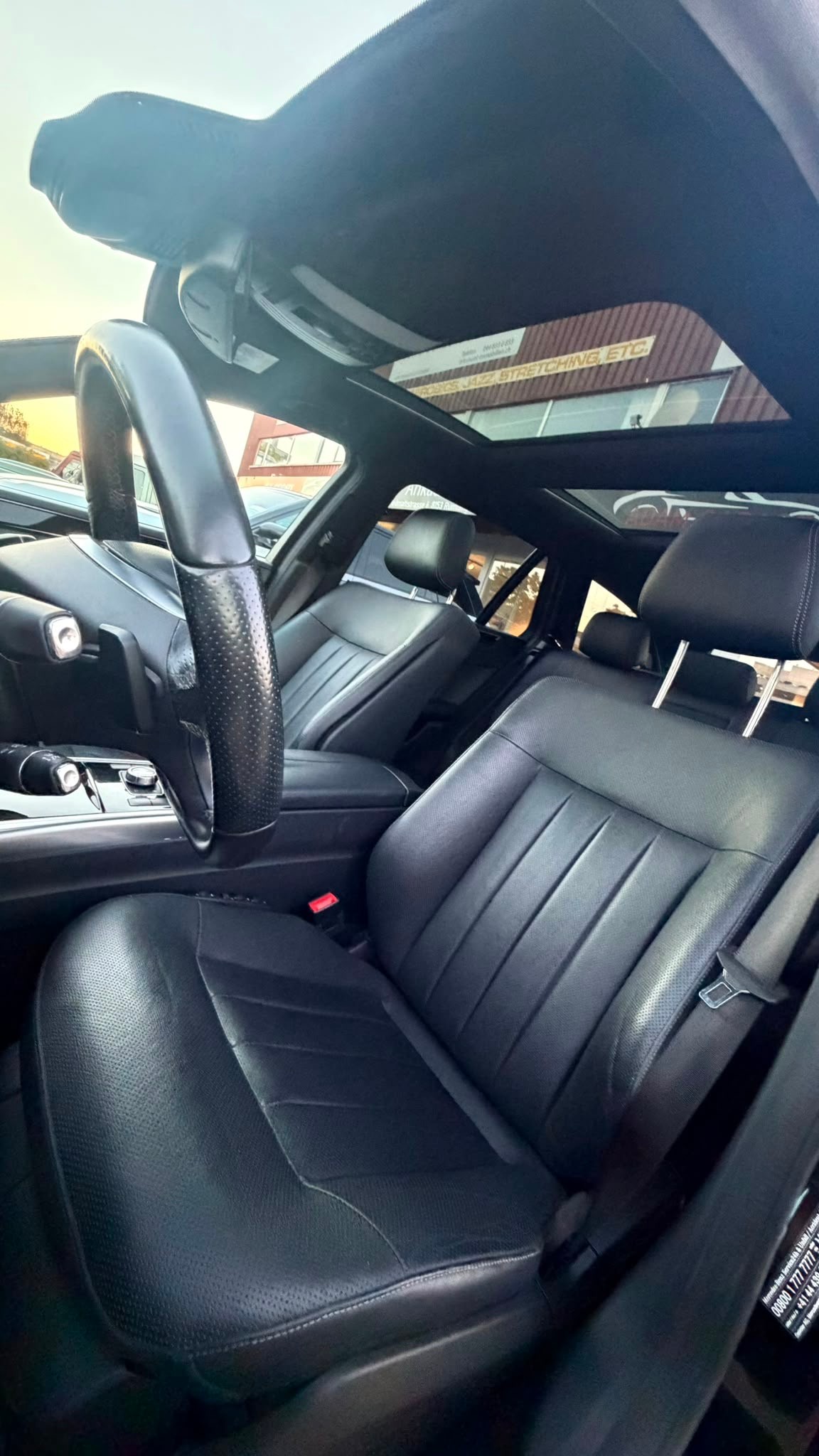 MERCEDES-BENZ E 350 BlueTEC Avantgarde 4Matic 7G-Tronic-image-10