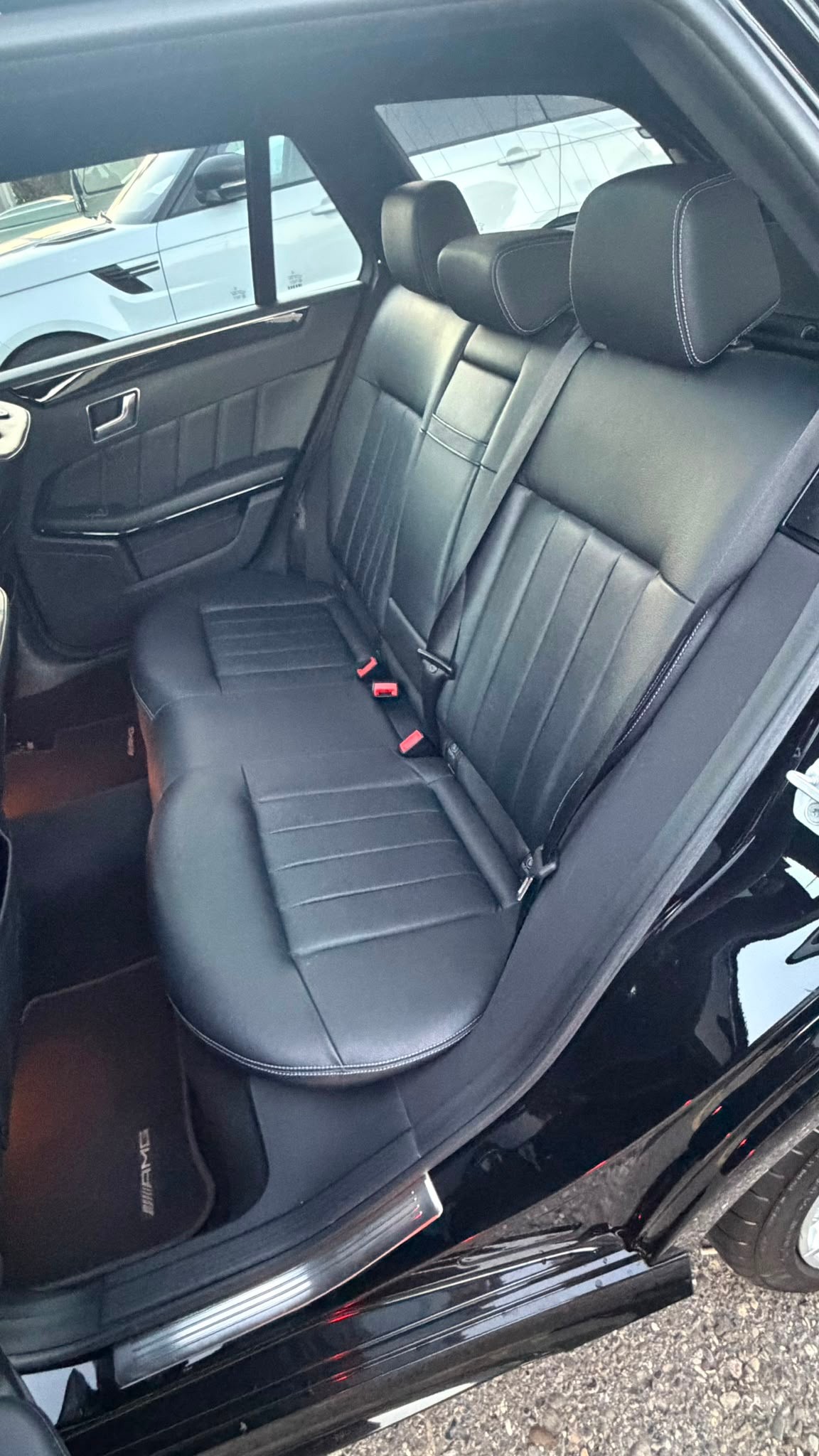 MERCEDES-BENZ E 350 BlueTEC Avantgarde 4Matic 7G-Tronic-image-8
