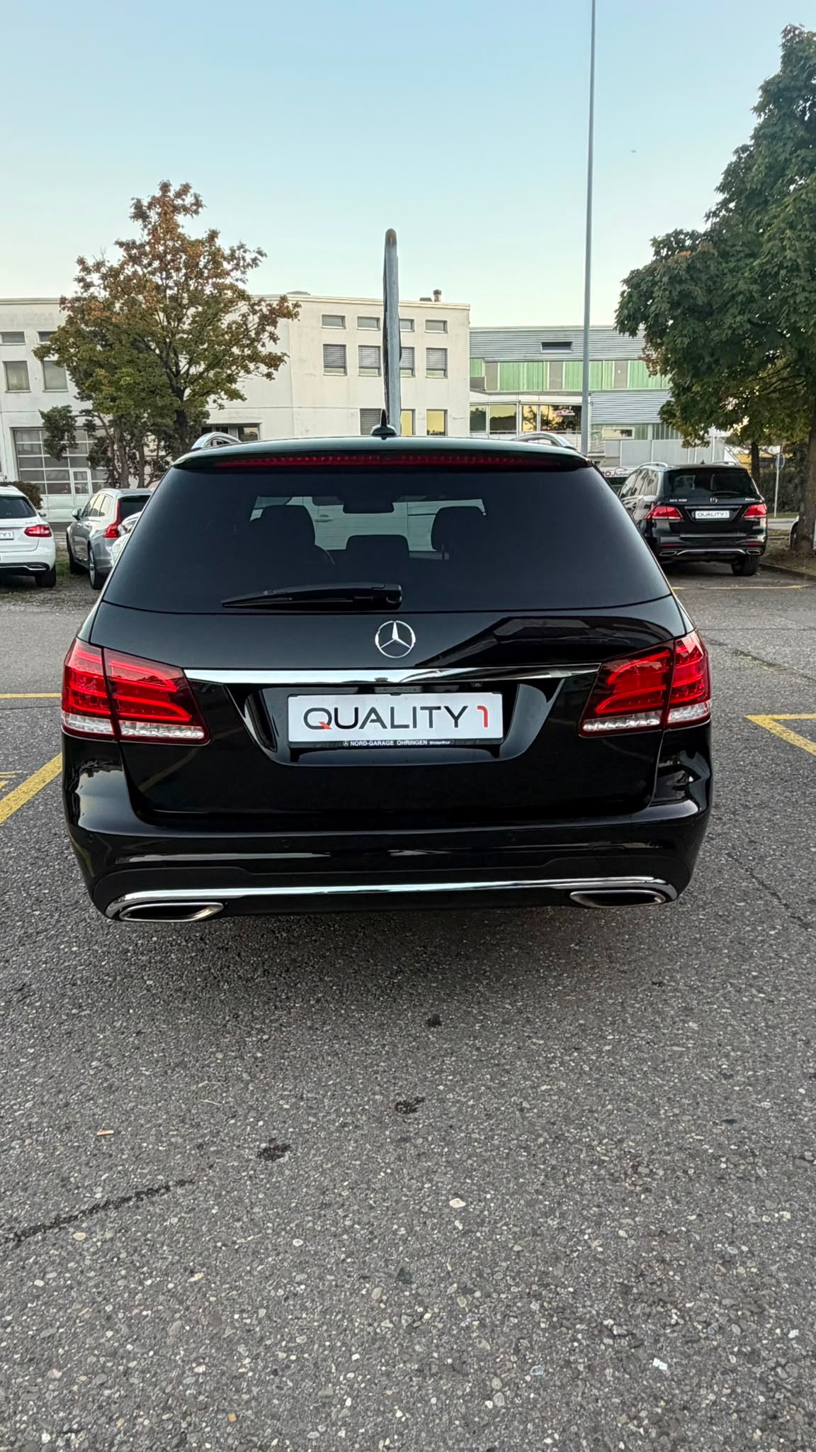 MERCEDES-BENZ E 350 BlueTEC Avantgarde 4Matic 7G-Tronic-image-3