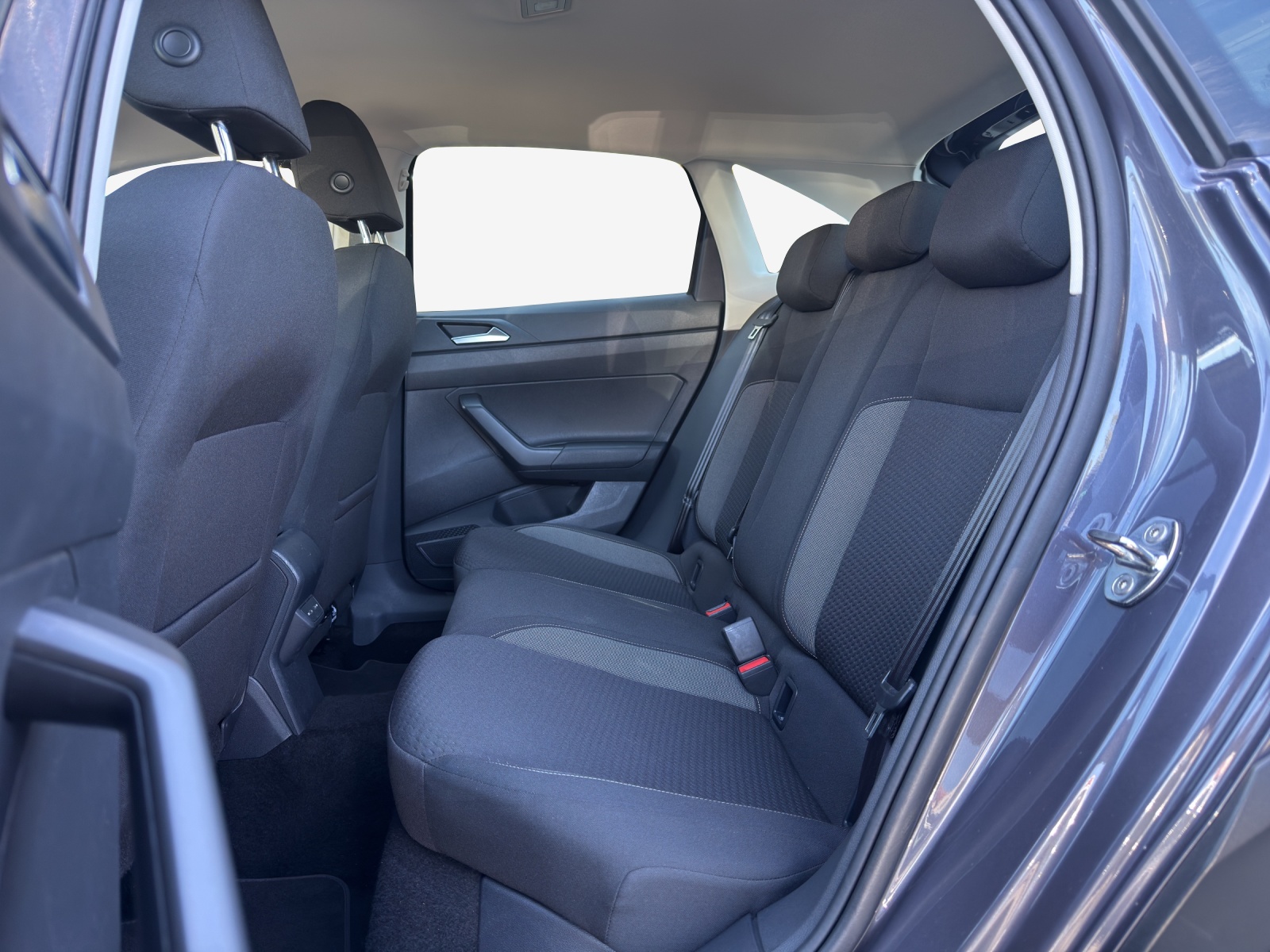 VW Taigo 1.0 TSI Life DSG-image-11