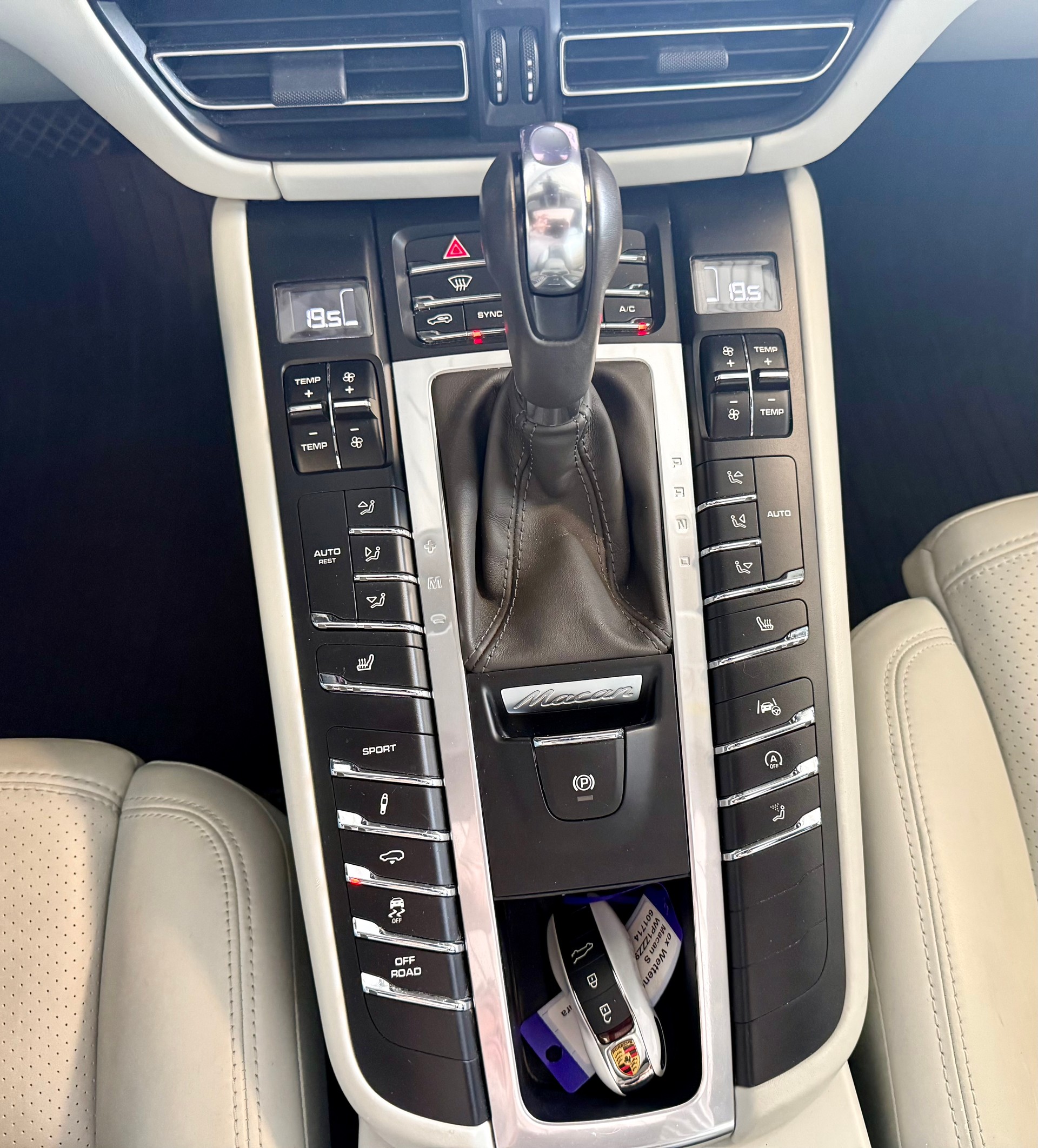 PORSCHE Macan S PDK-image-21