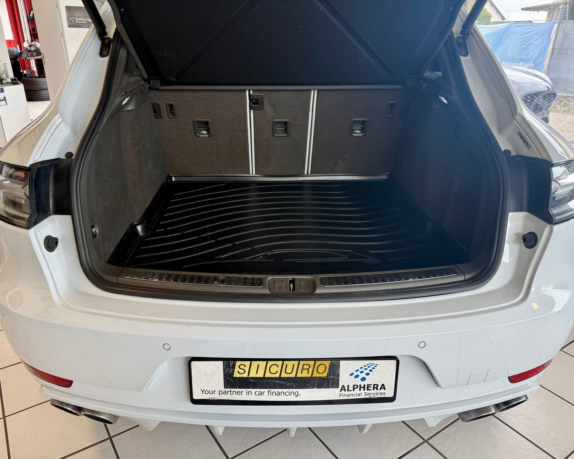 PORSCHE Macan S PDK-image-23