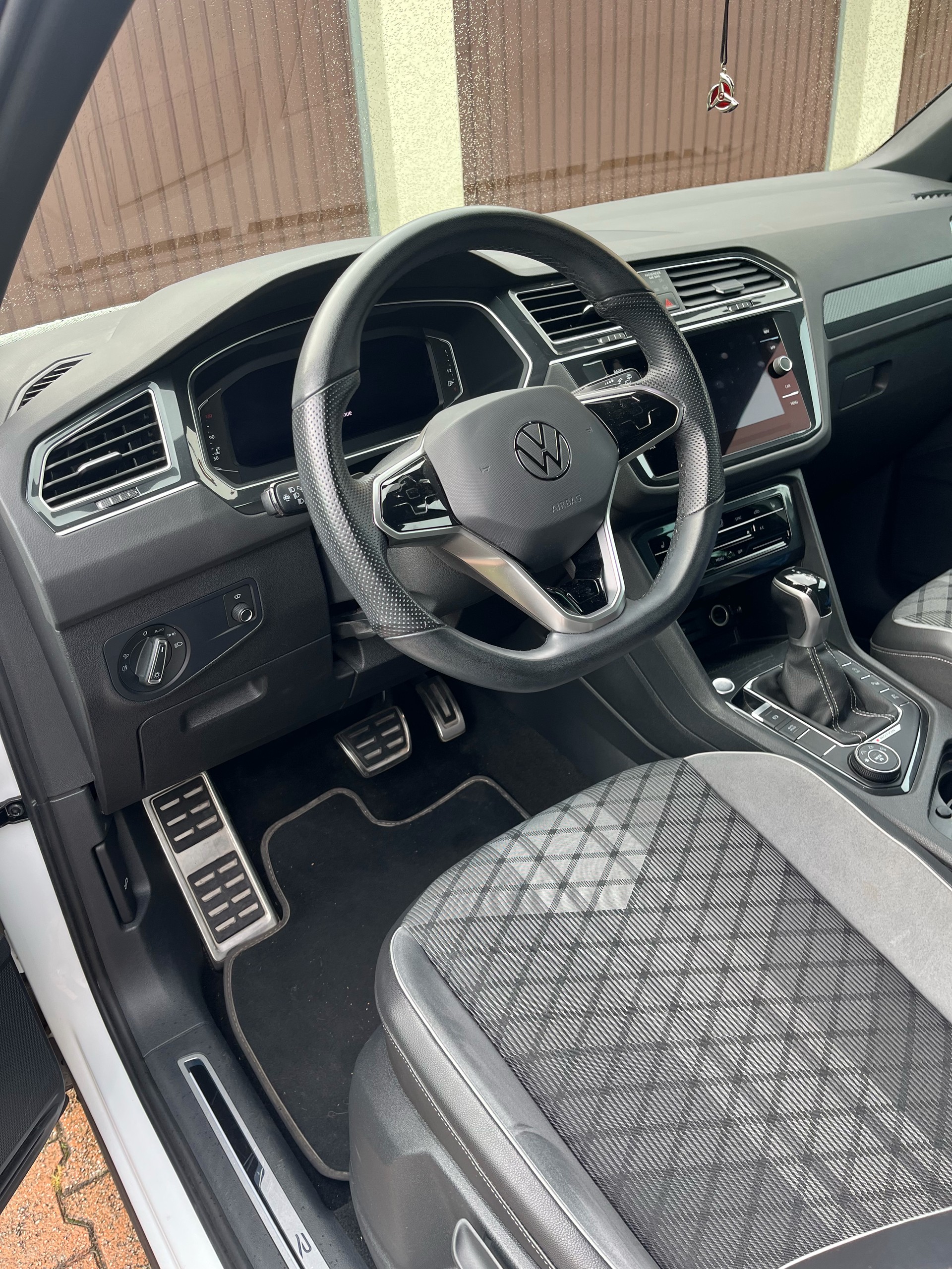 VW 2.0 TDI SCR R-Line DSG-image-3