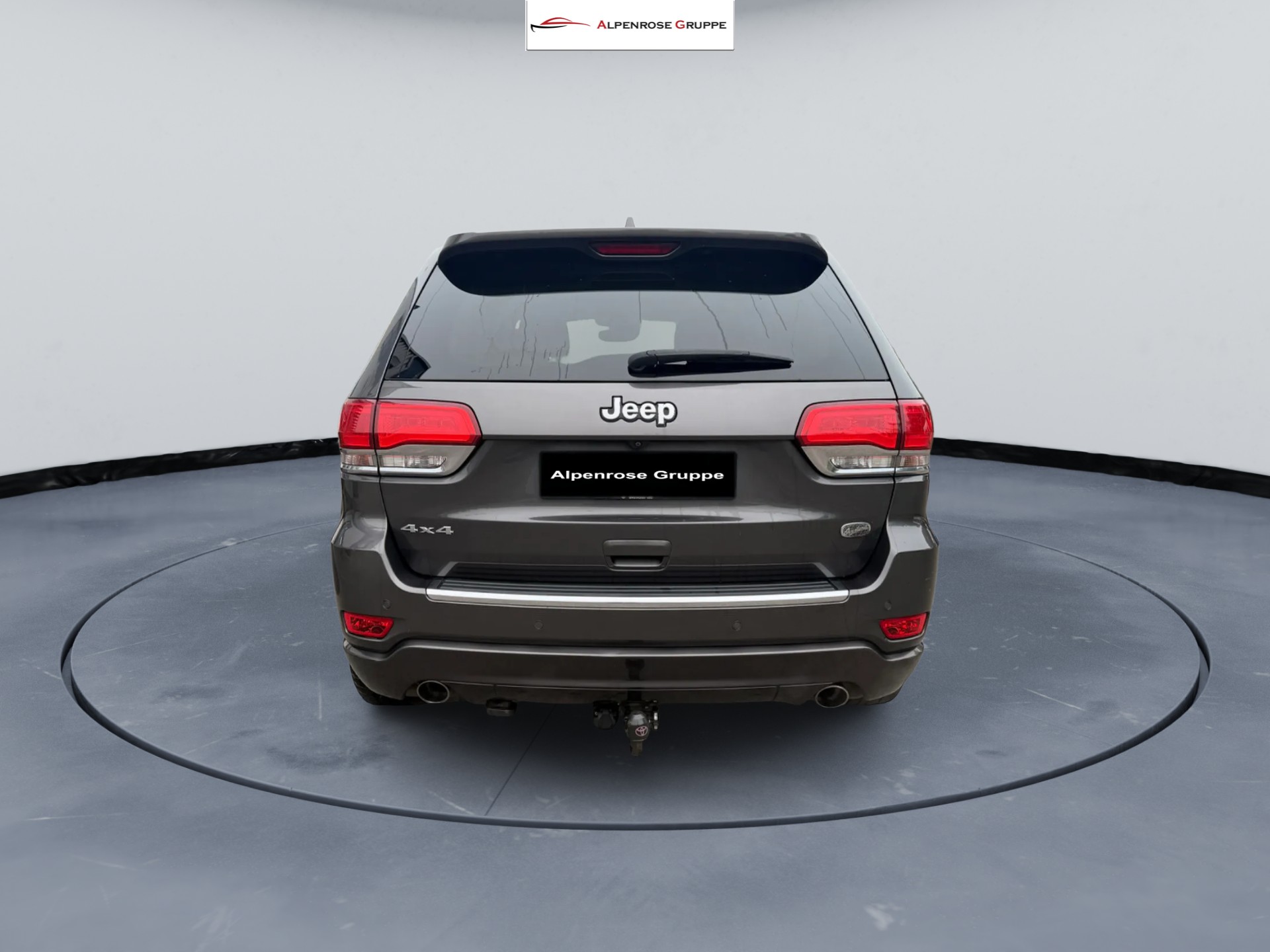 JEEP Grand Cherokee 3.0 CRD Overland Automatic-image-4