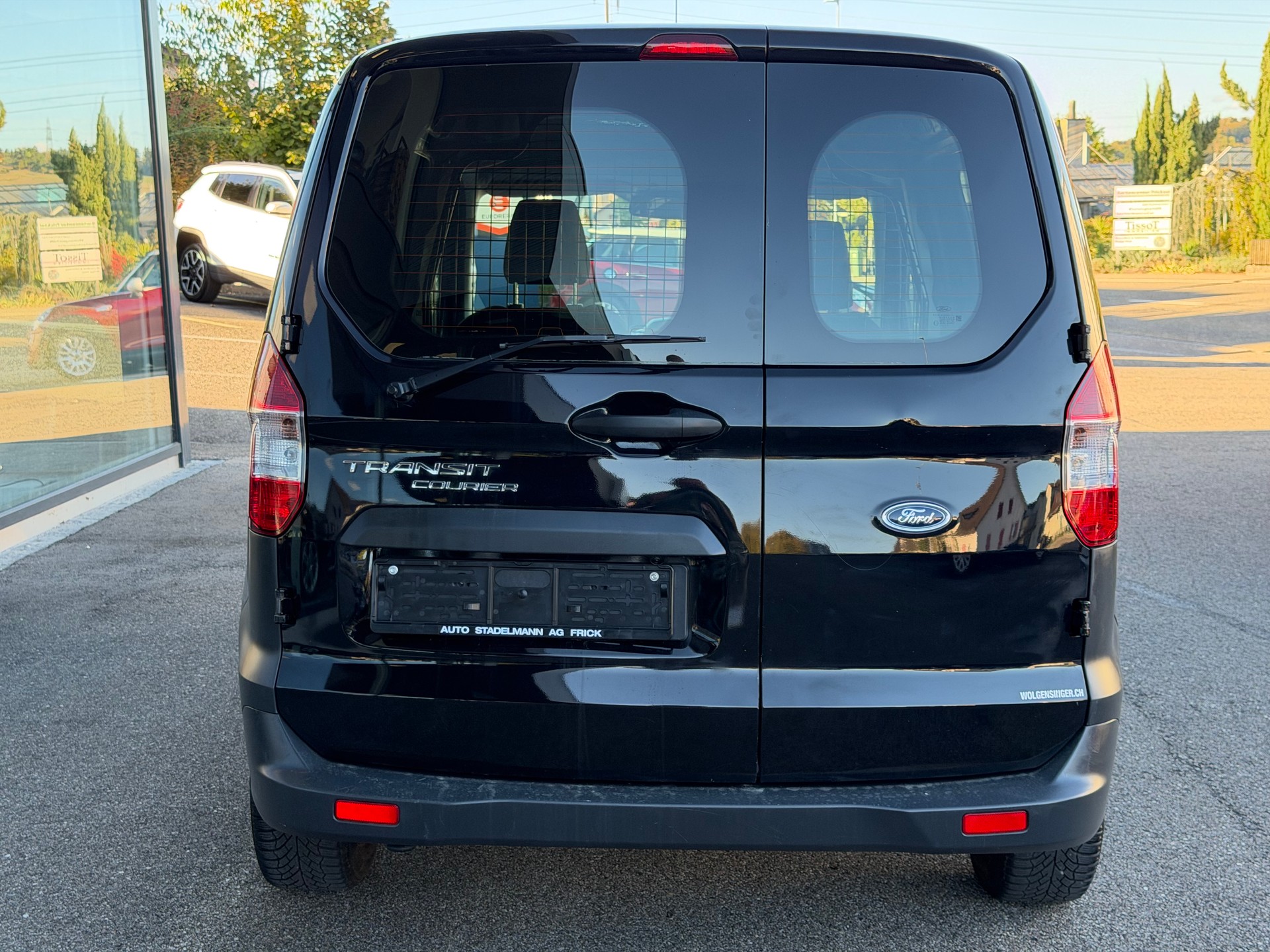 FORD Transit Courier Van 1.0 EcoB Trend-image-4
