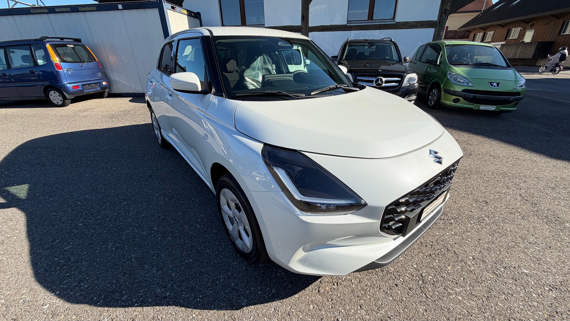 SUZUKI Swift 1.2 Compact+ Hybrid 4x4-image-1