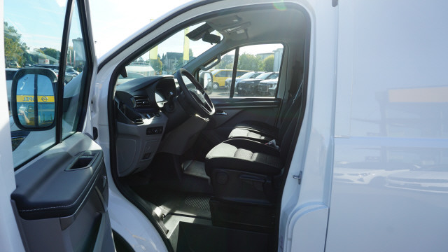 MAXUS eDeliver 7 L1 77kWh-image-10