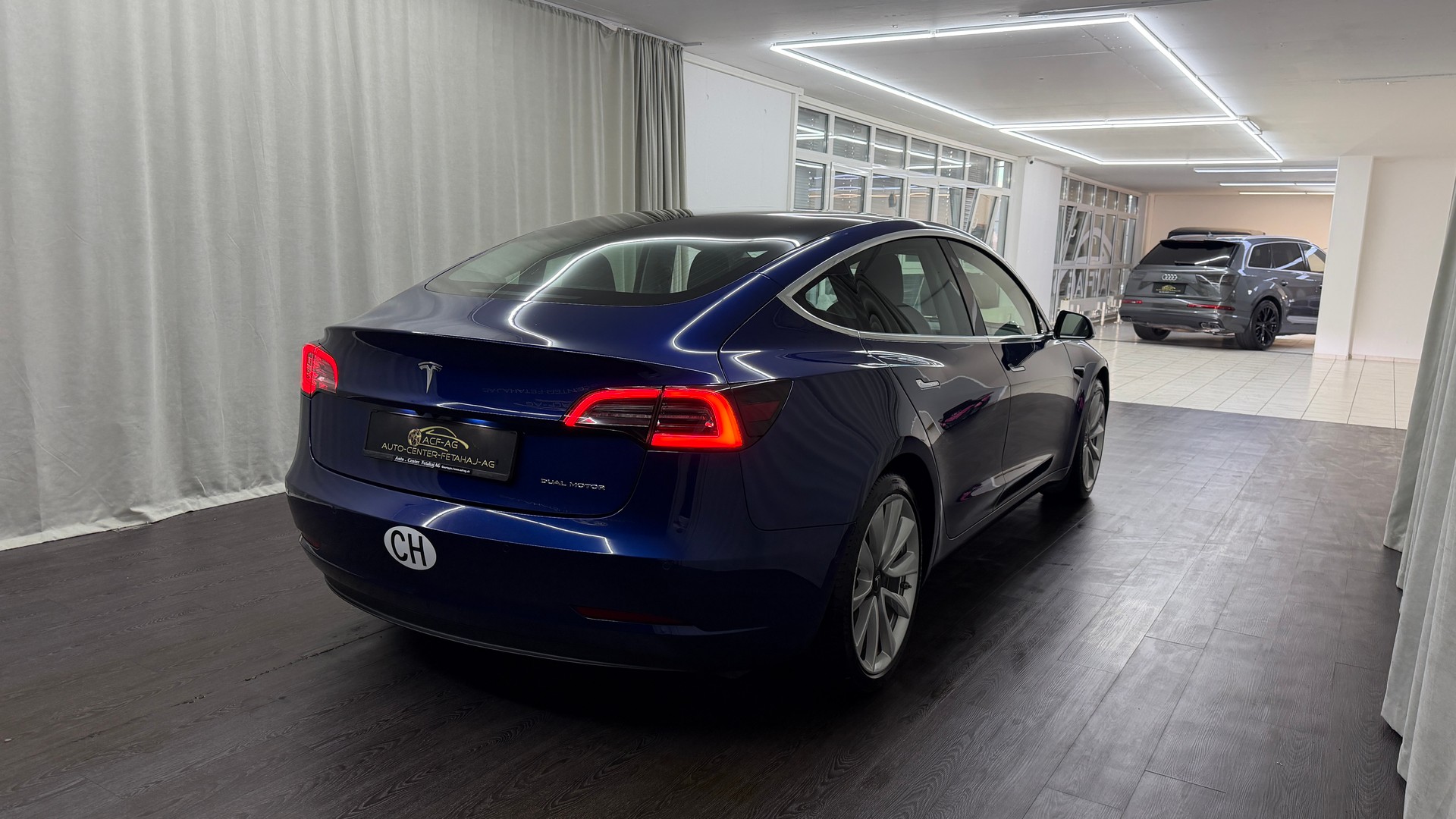 TESLA Model 3 Long Range Dual Motor AWD-image-3