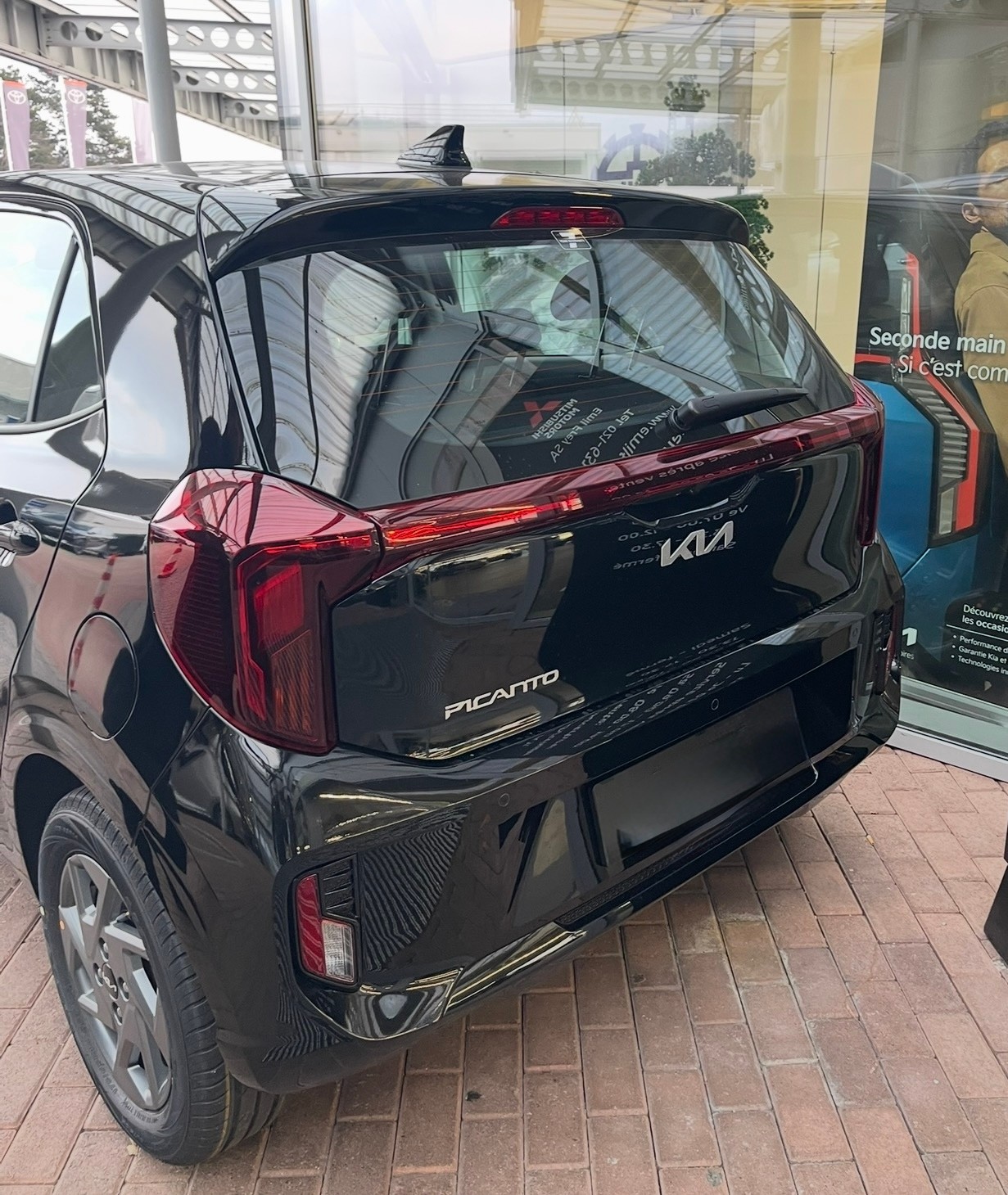 KIA 1.0 GDi First Edition-image-2