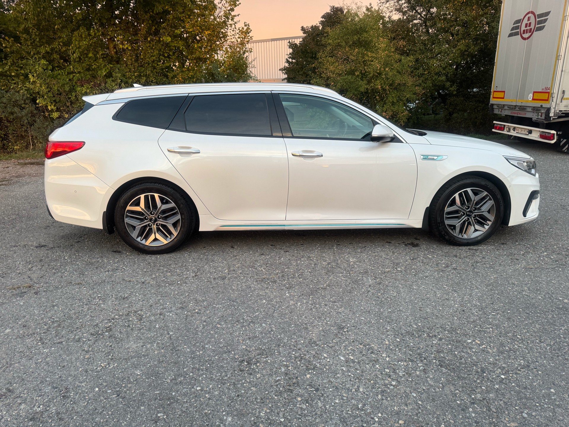 KIA Optima SW 2.0 T-GDI Plug-in Hybrid Automat-image-10