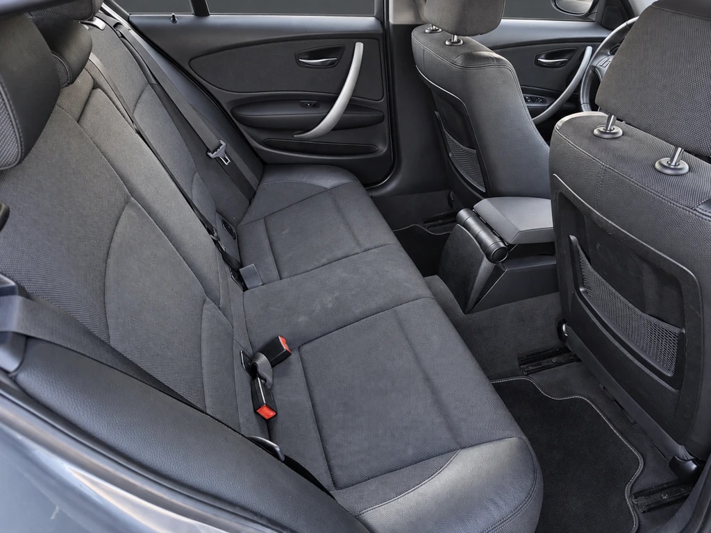BMW 120i Steptronic-image-13