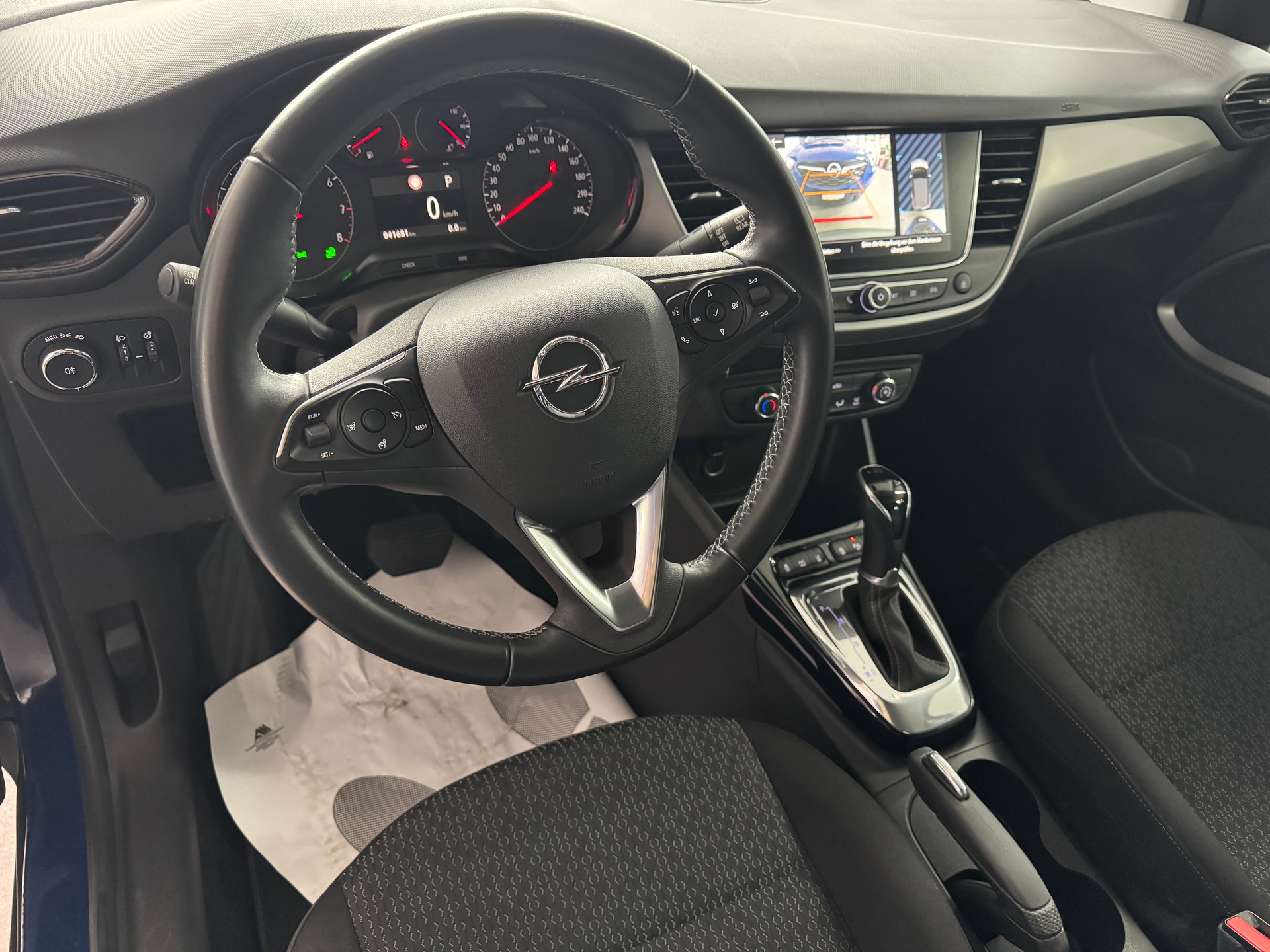 OPEL Crossland X 1.2i 120 Years Edition Automatik-image-3