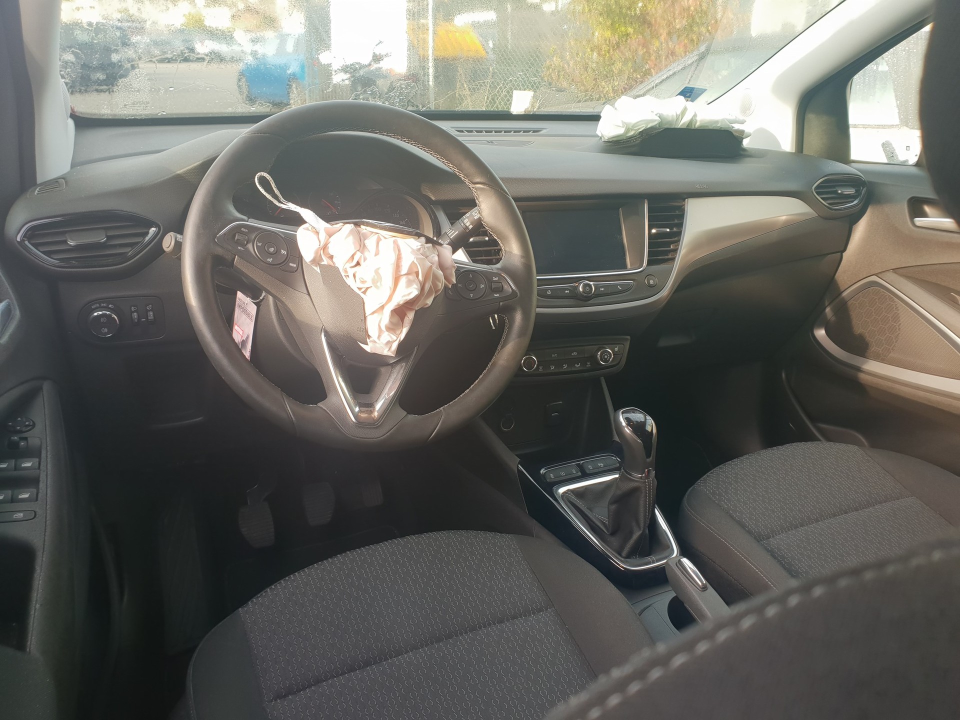 OPEL Crossland X 1.2i TP Enjoy-image-9