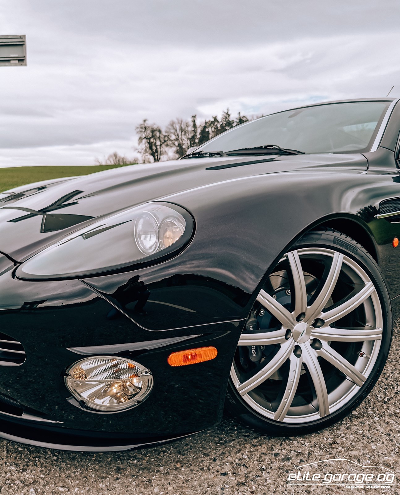 ASTON MARTIN Vanquish V12 S 5.9-48-image-0