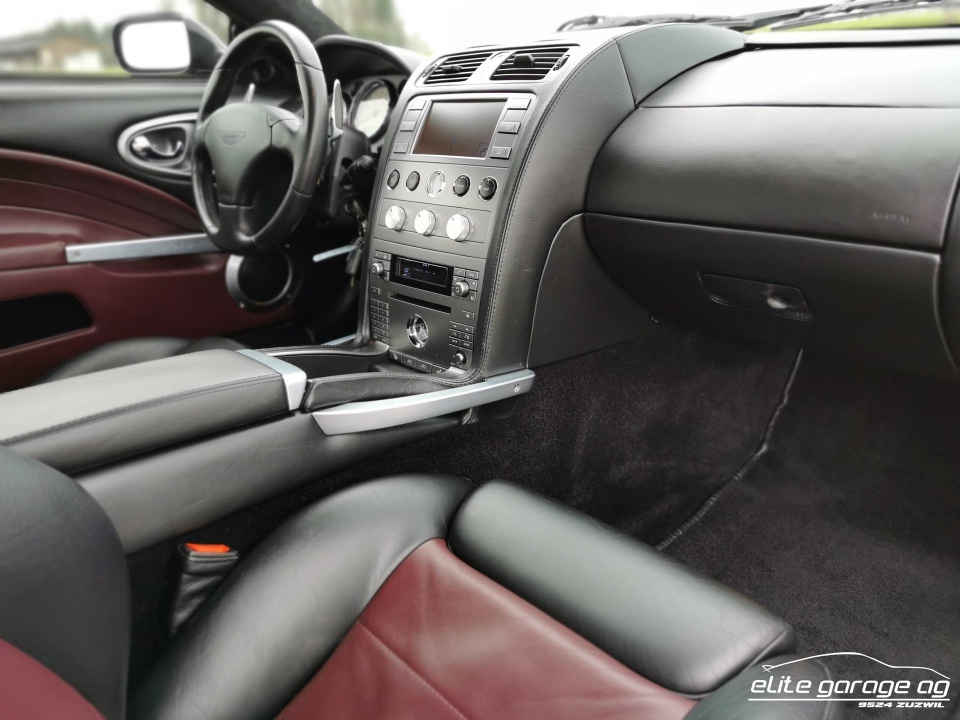 ASTON MARTIN Vanquish V12 S 5.9-48-image-14