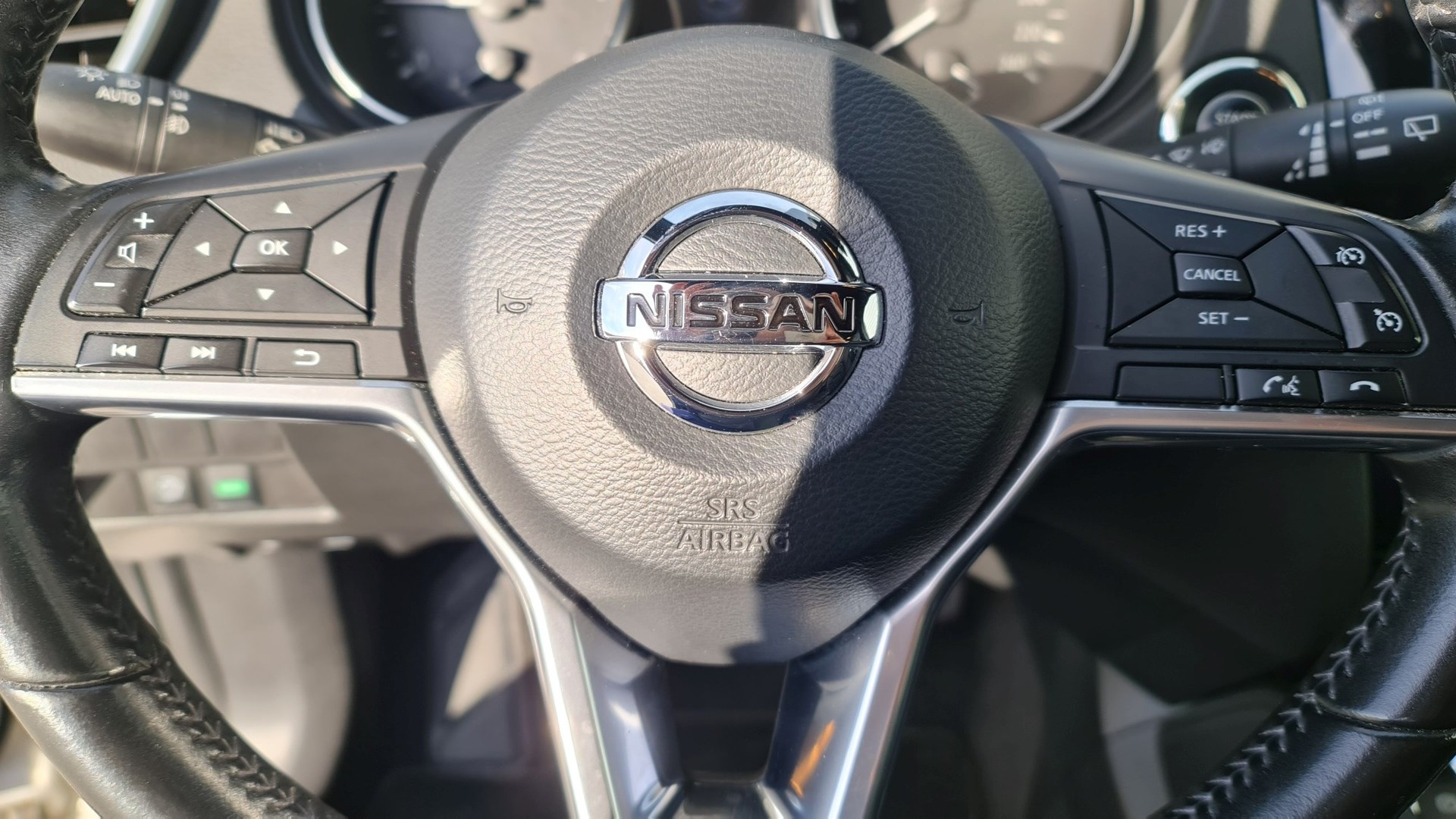 NISSAN Qashqai 1.6 dCi tekna+ Xtronic CVT-image-6