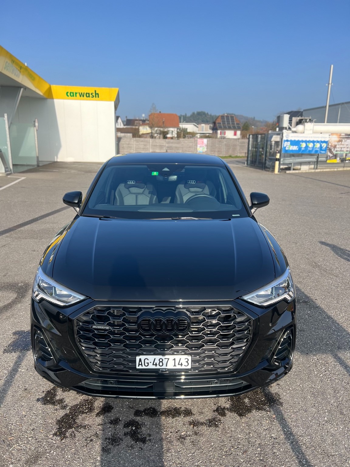 AUDI Q3 Sportback 40 TDI S line quattro-image-0