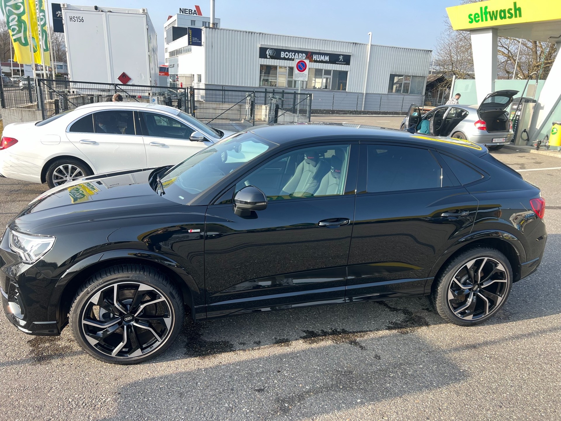 AUDI Q3 Sportback 40 TDI S line quattro-image-6