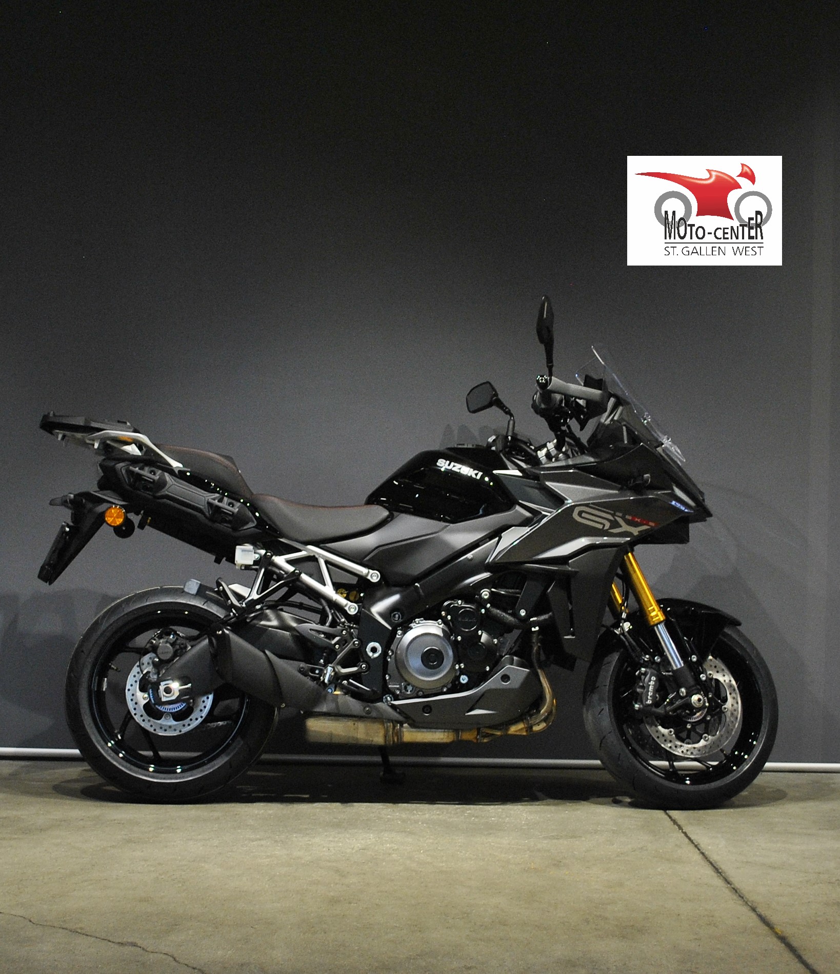 SUZUKI GSX-S 1000 GX Travel-showroom-element-1