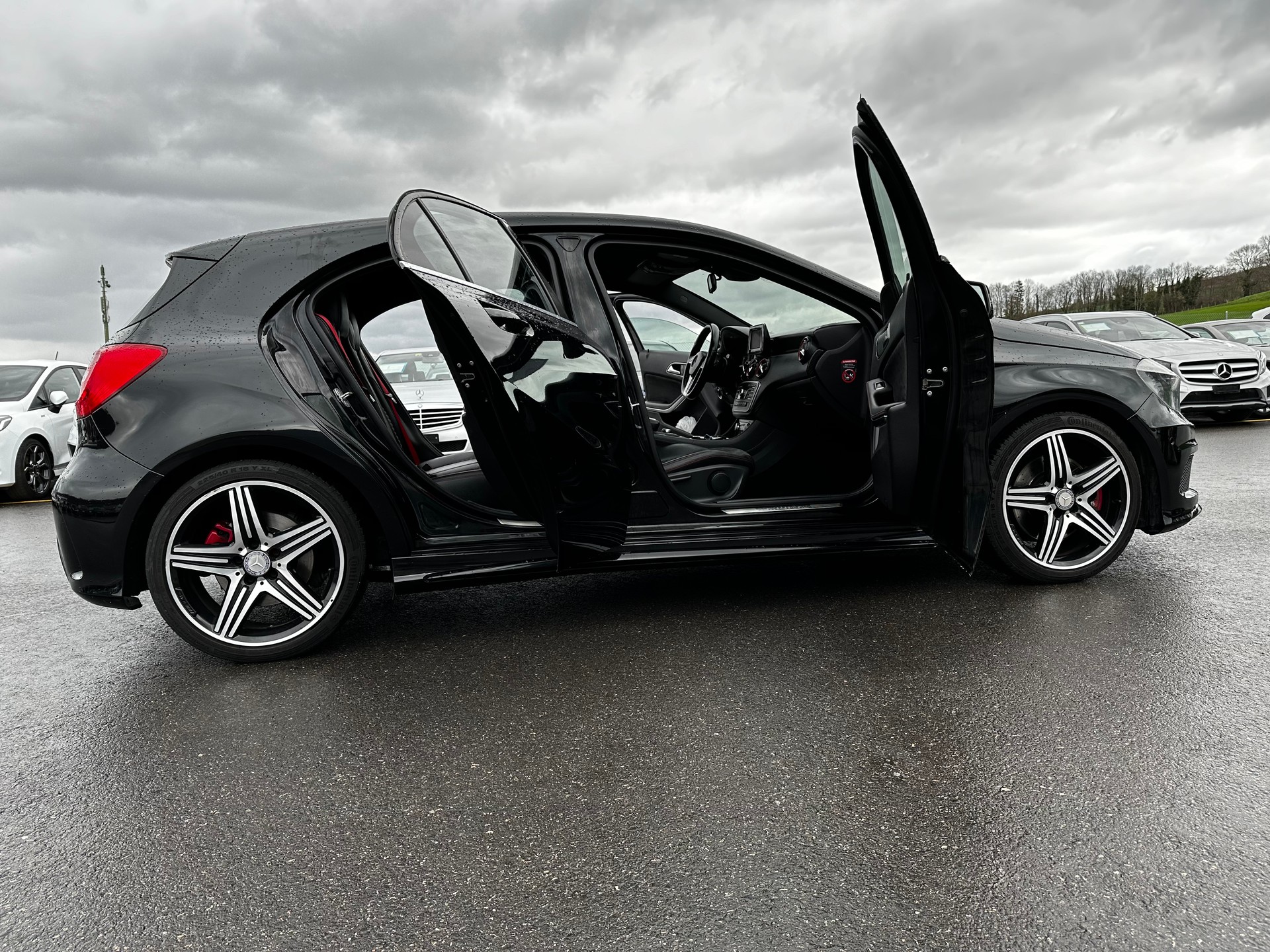 MERCEDES-BENZ A 250 Sport 7G-DCT-image-12