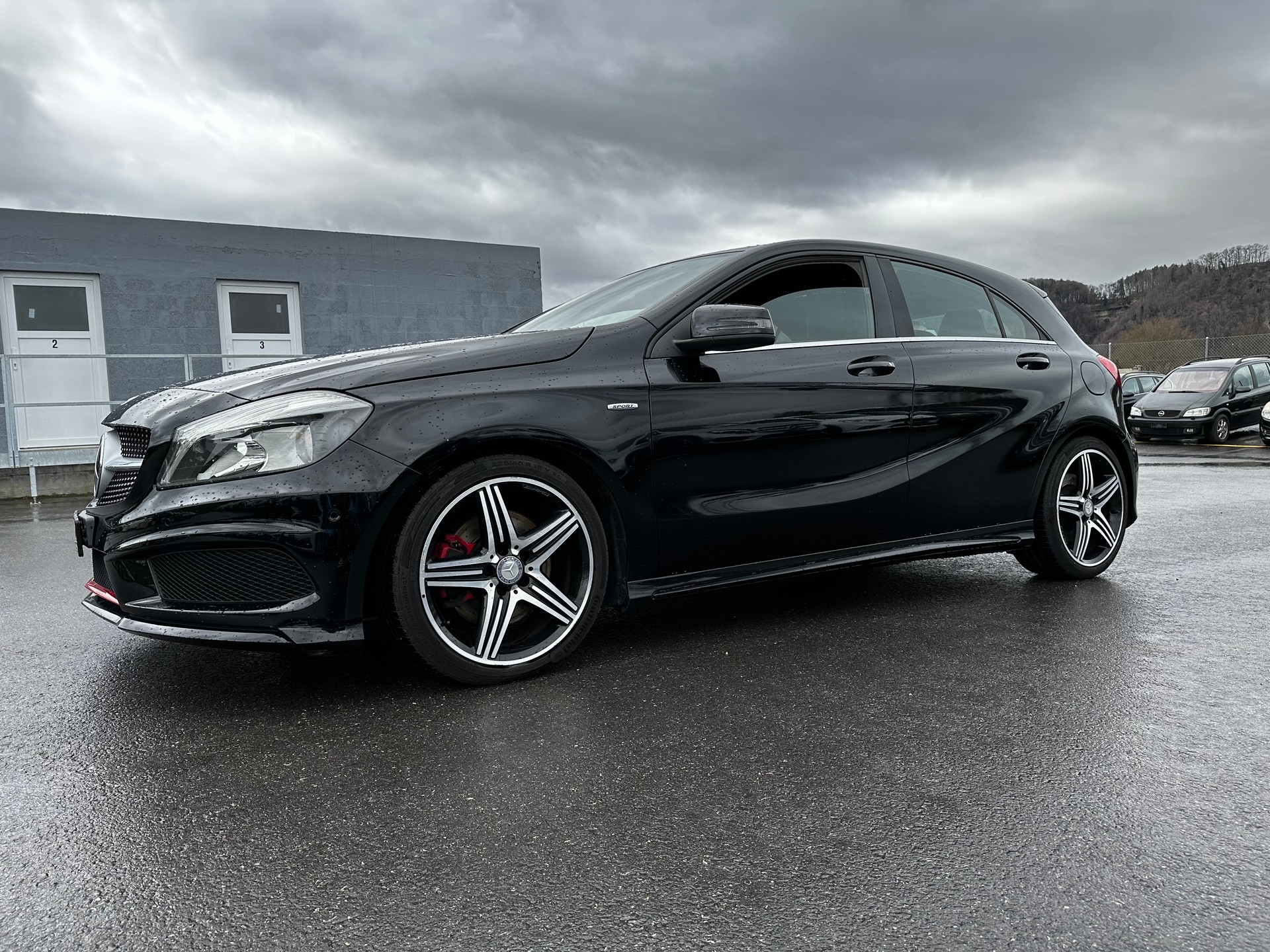 MERCEDES-BENZ A 250 Sport 7G-DCT-image-2