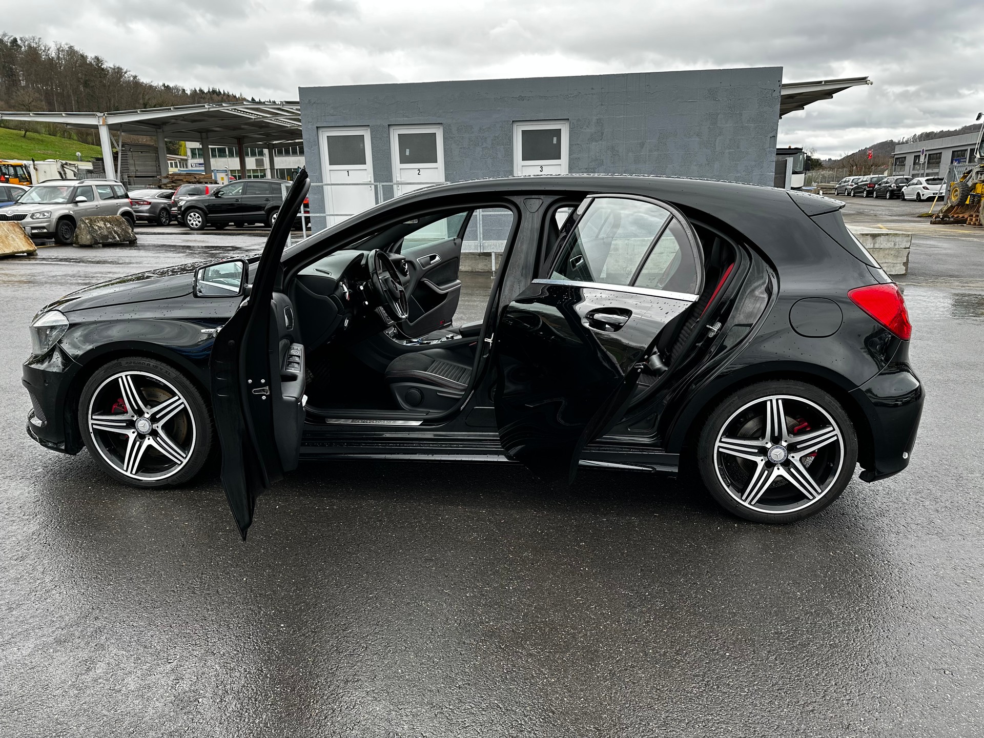 MERCEDES-BENZ A 250 Sport 7G-DCT-image-15