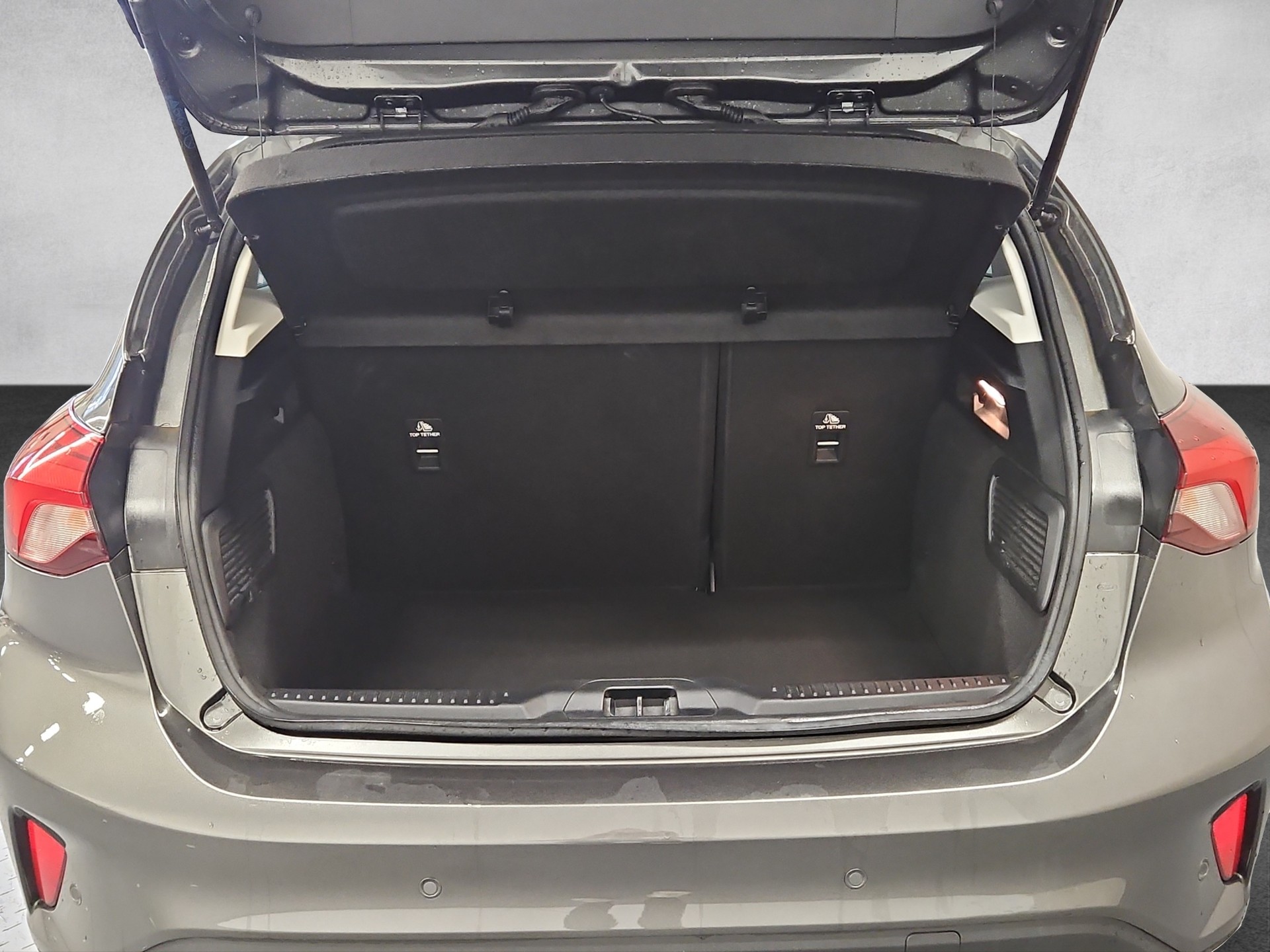 FORD Focus 1.0 MHEV Cool Connect Automatic-image-12
