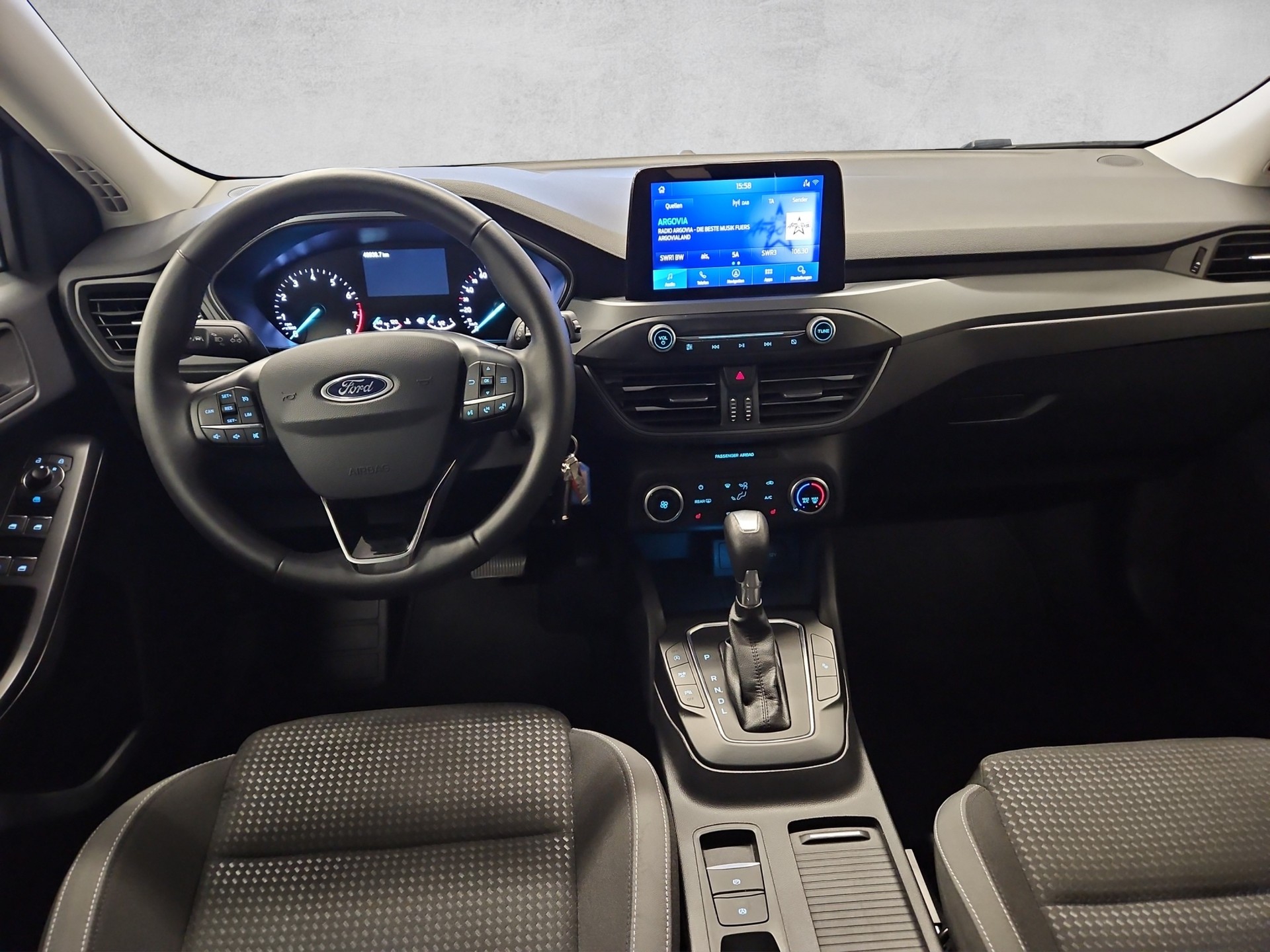 FORD Focus 1.0 MHEV Cool Connect Automatic-image-3
