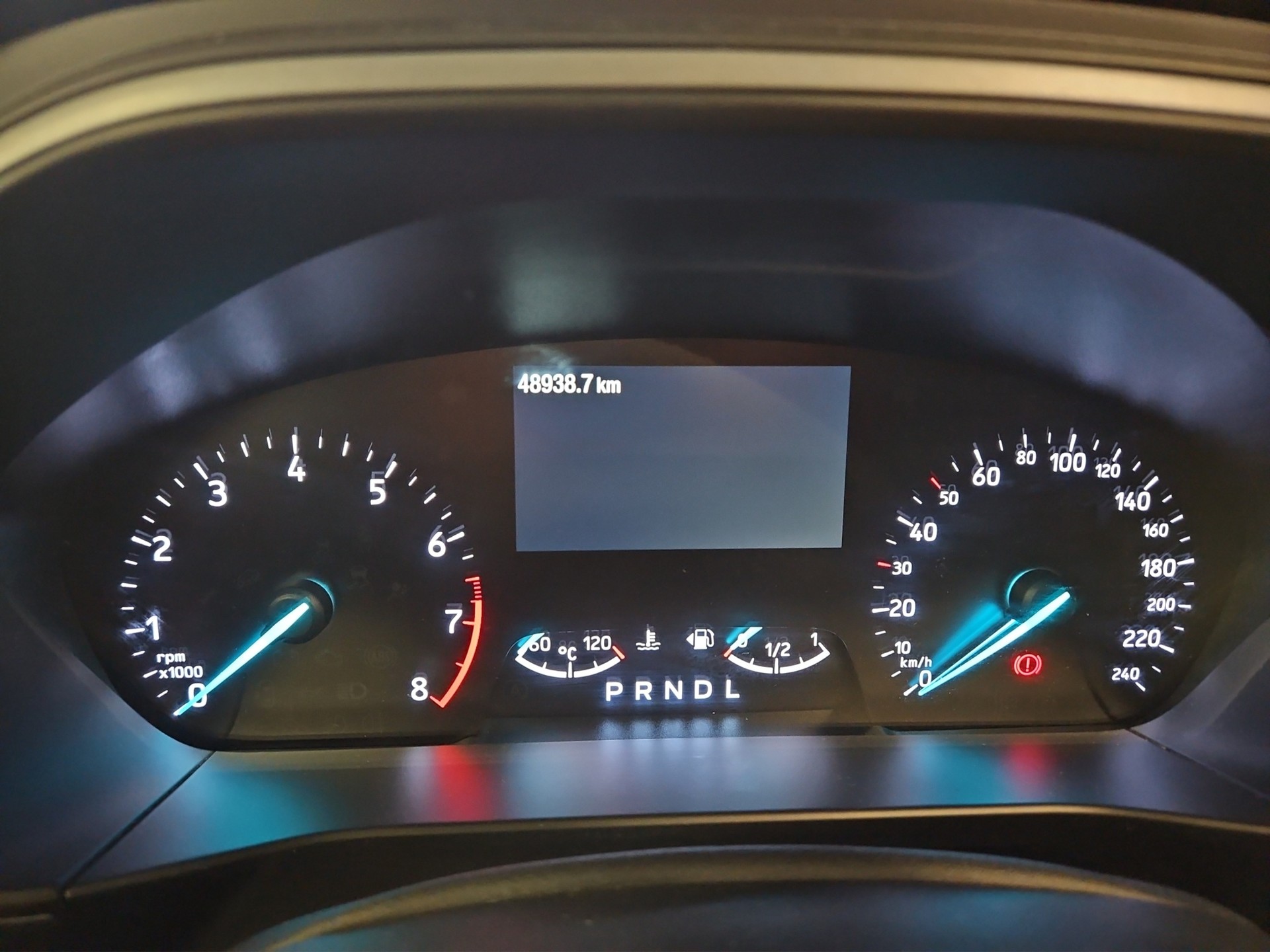 FORD Focus 1.0 MHEV Cool Connect Automatic-image-8