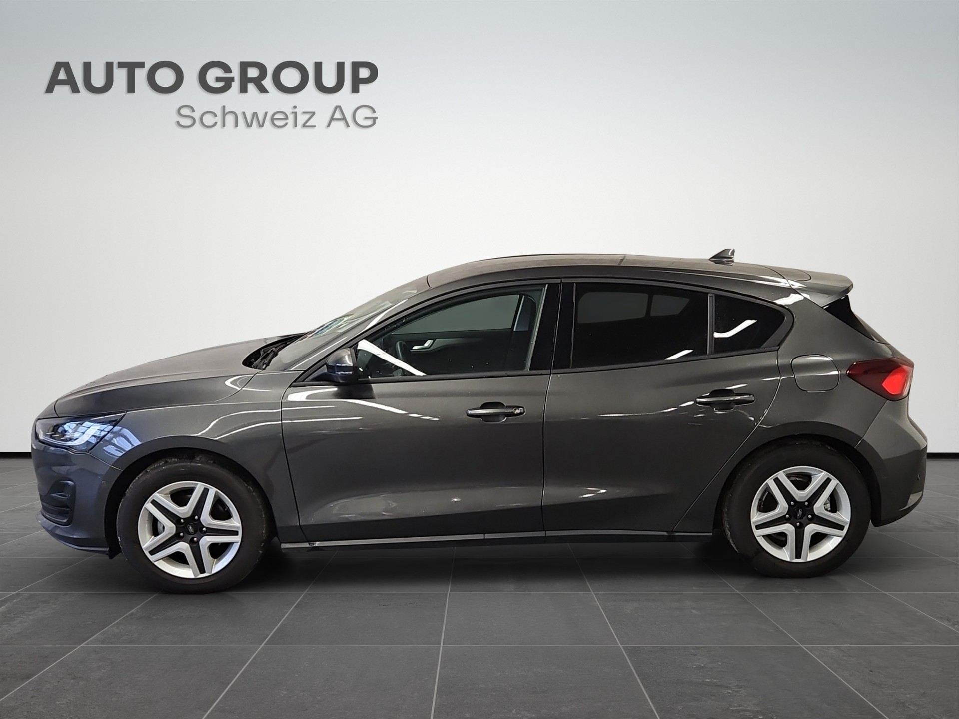FORD Focus 1.0 MHEV Cool Connect Automat LEASING AB 216.01 CHF / MONAT-image-1