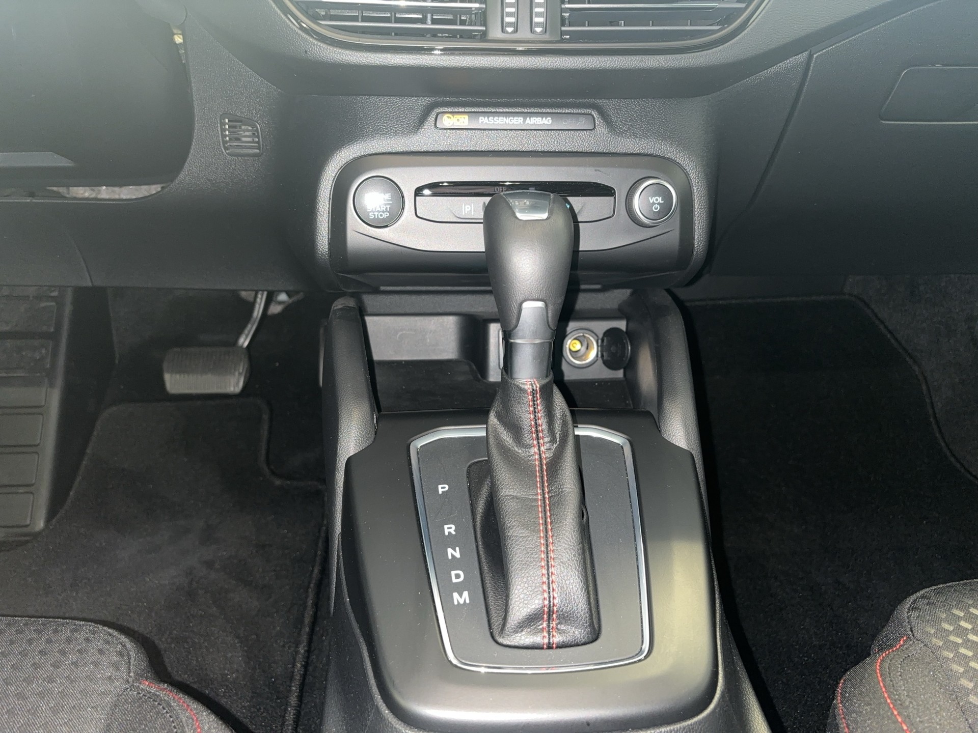 FORD Focus 1.0 MHEV ST-Line Automat-image-10