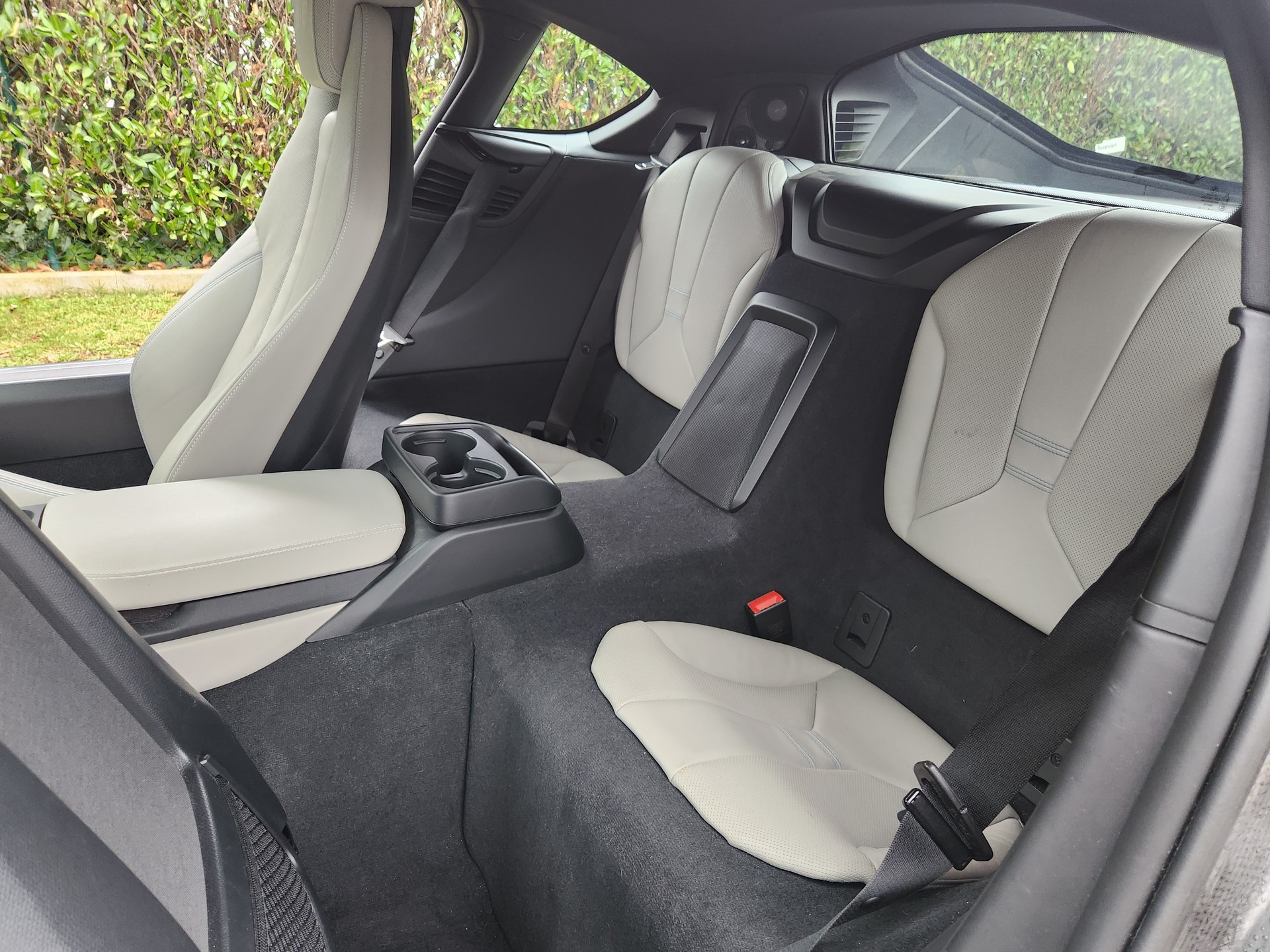 BMW i8 Coupé-image-10