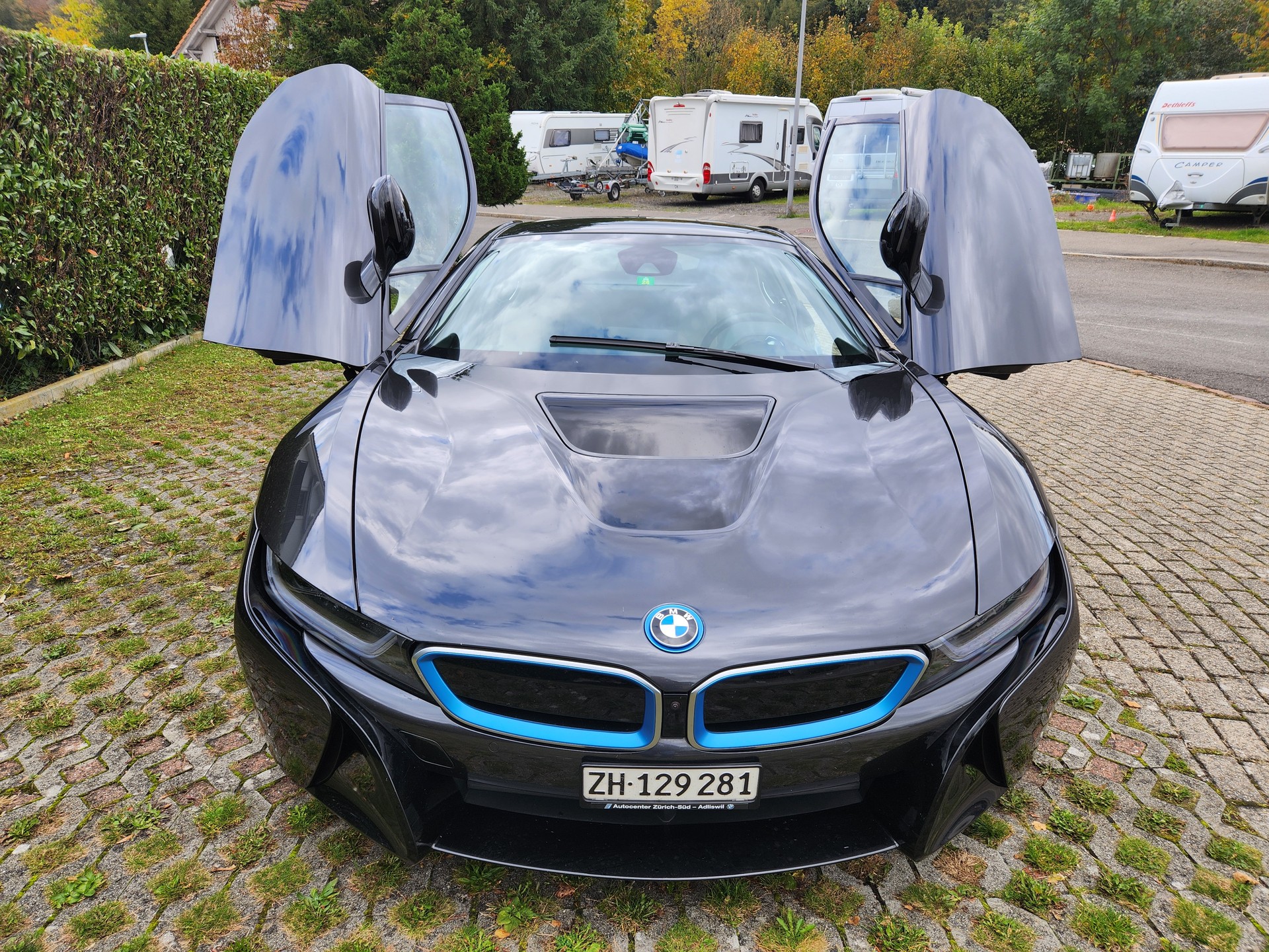 BMW i8 Coupé-image-5