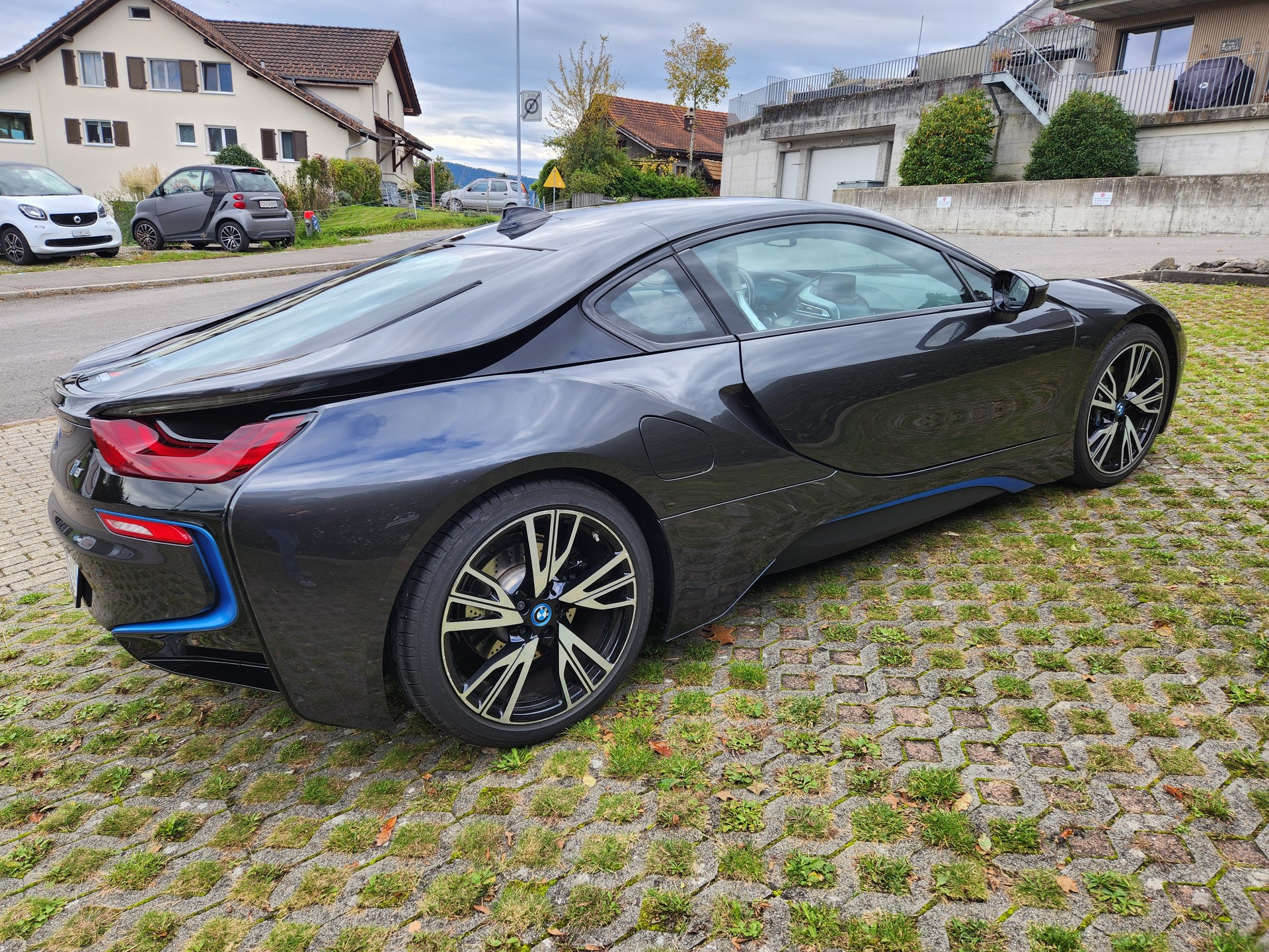 BMW i8 Coupé-image-3