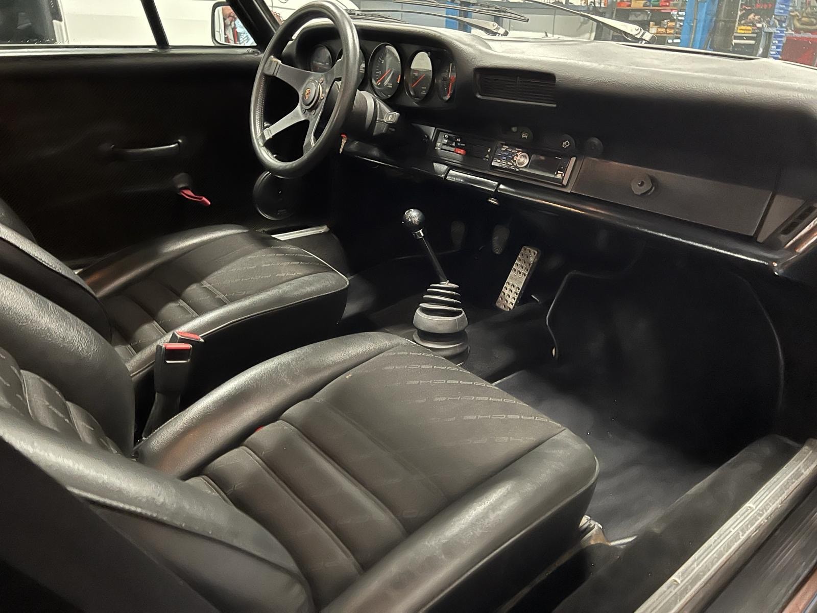 PORSCHE 3.0 SC-image-16