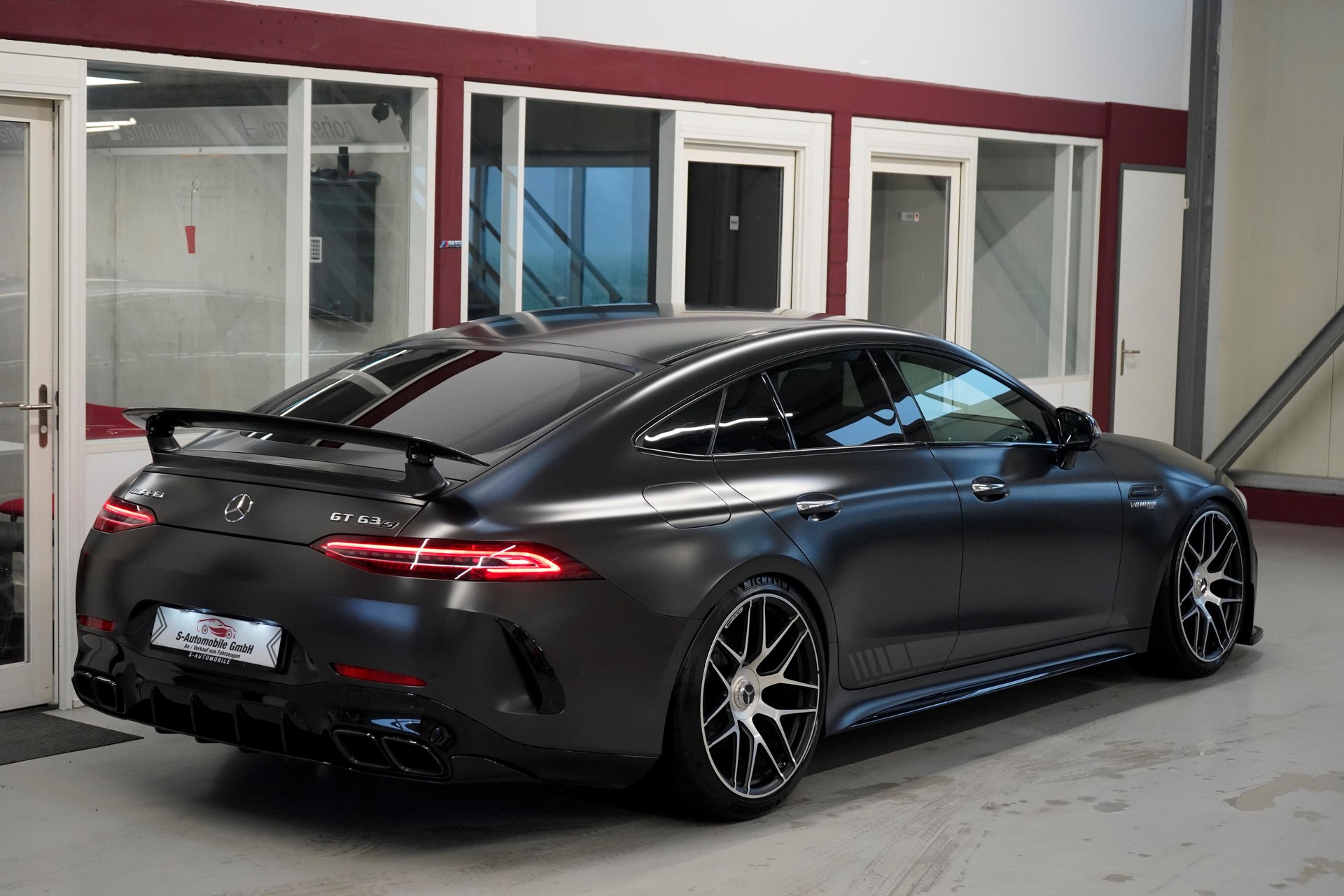 MERCEDES-BENZ AMG GT 4 63 S Edition 1 4Matic+ Speedshift MCT-image-7