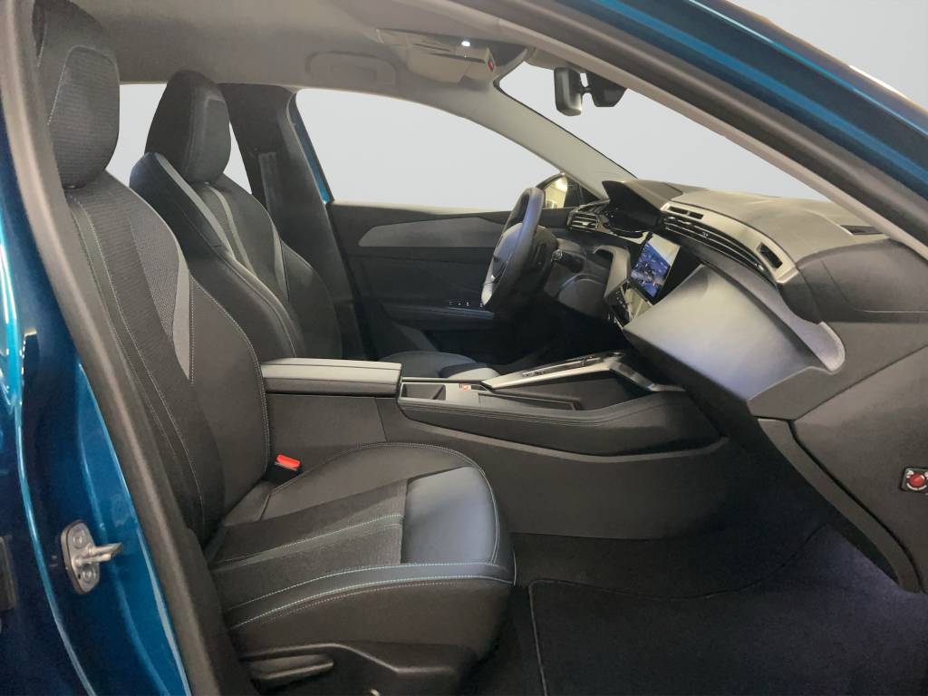 PEUGEOT 308 1.6 PHEV 180 Allure-image-10