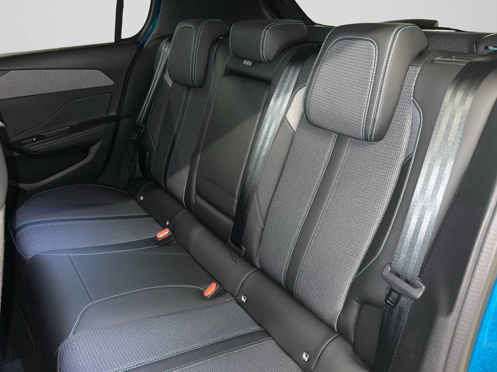 PEUGEOT 308 1.6 PHEV 180 Allure-image-8